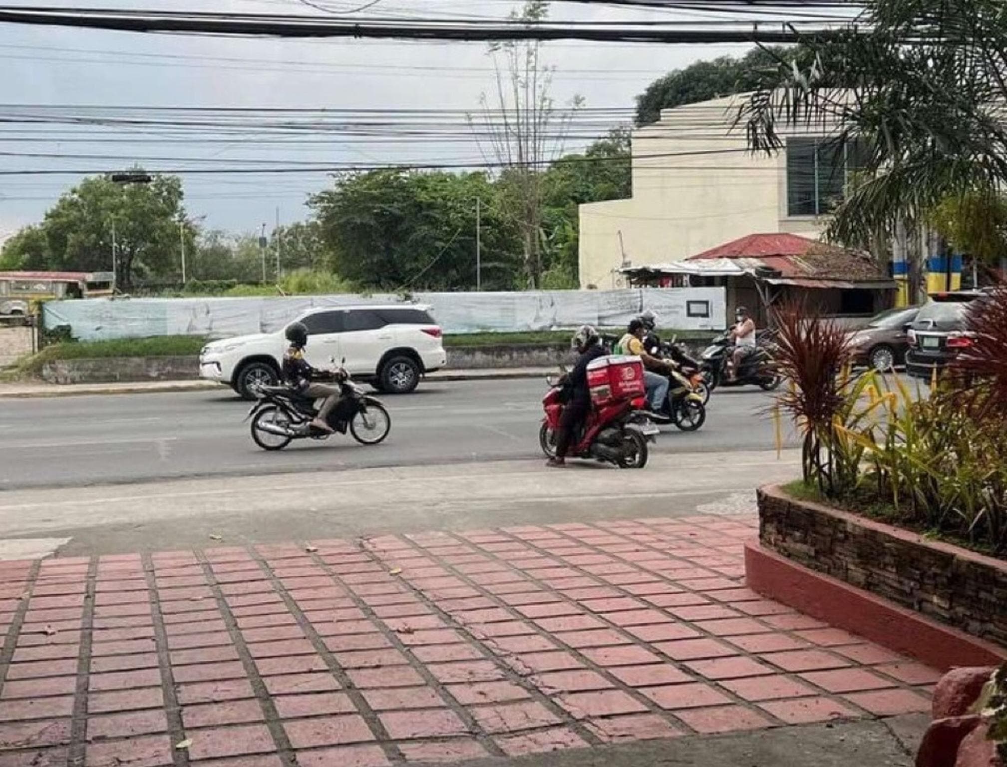 OYO 1026 Evita Hotel Bacoor photo 4