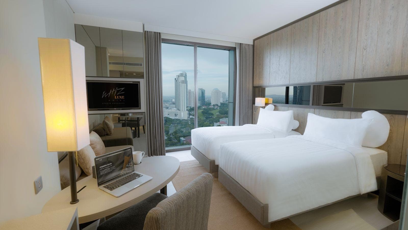 Whiz Luxe Hotel Spazio Surabaya photo 2