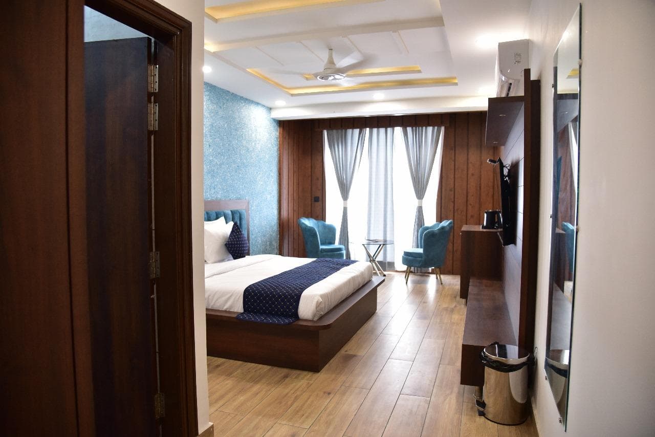 Hotel Lucky Inn photo 2