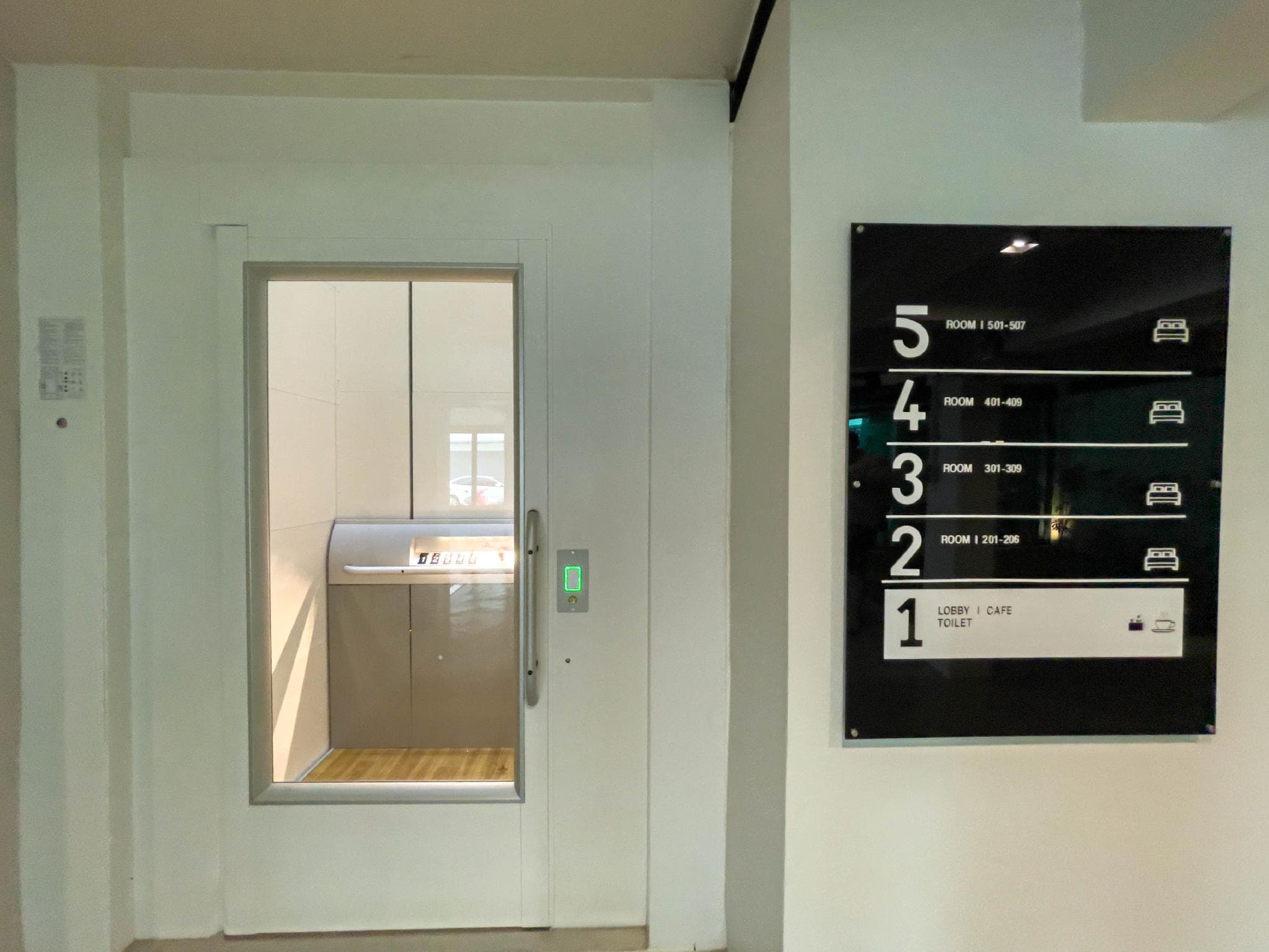 V1  Boutique Hotel photo 3