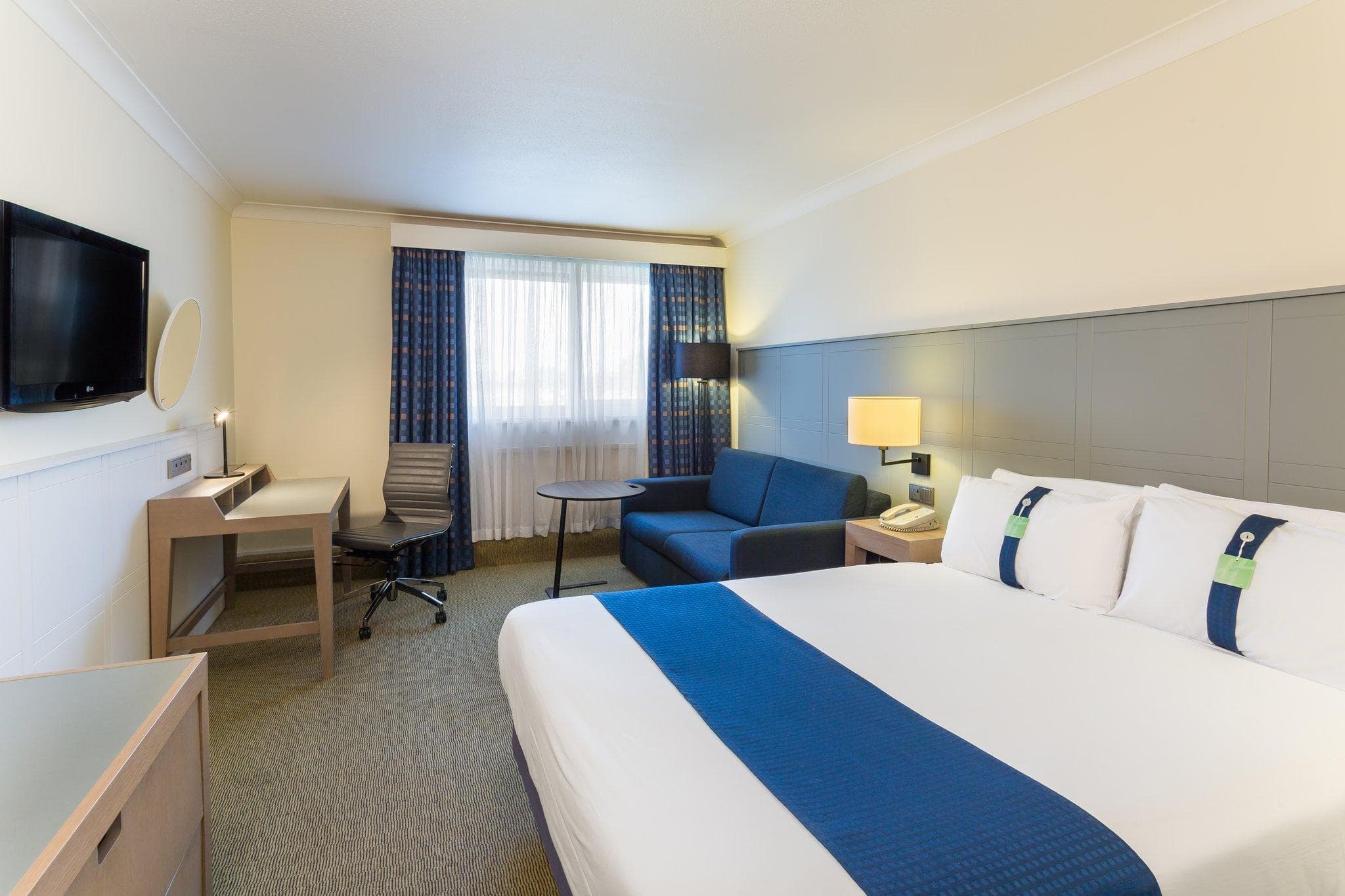 Holiday Inn Cambridge By IHG photo 2