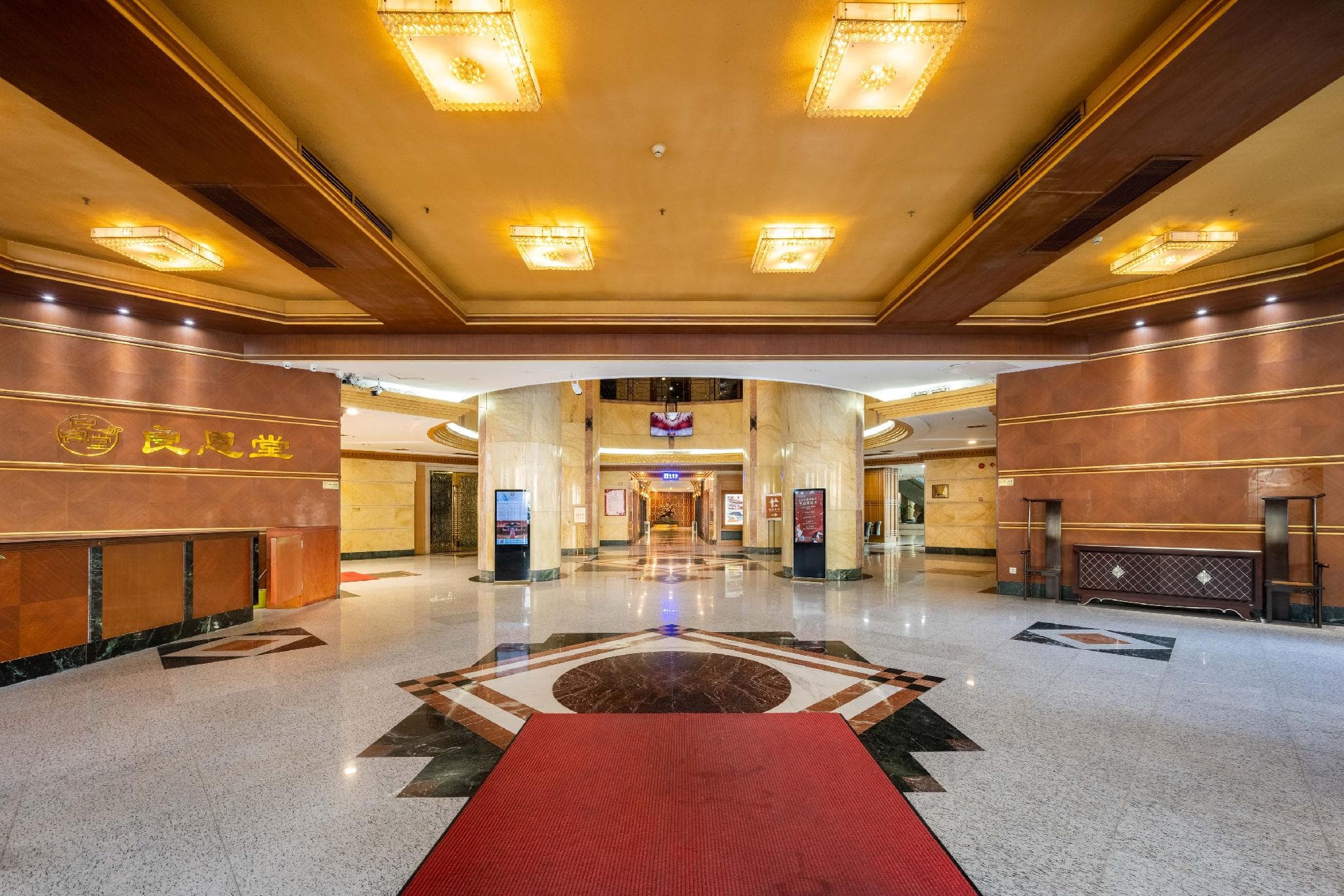 Hotel  Silverland photo 4