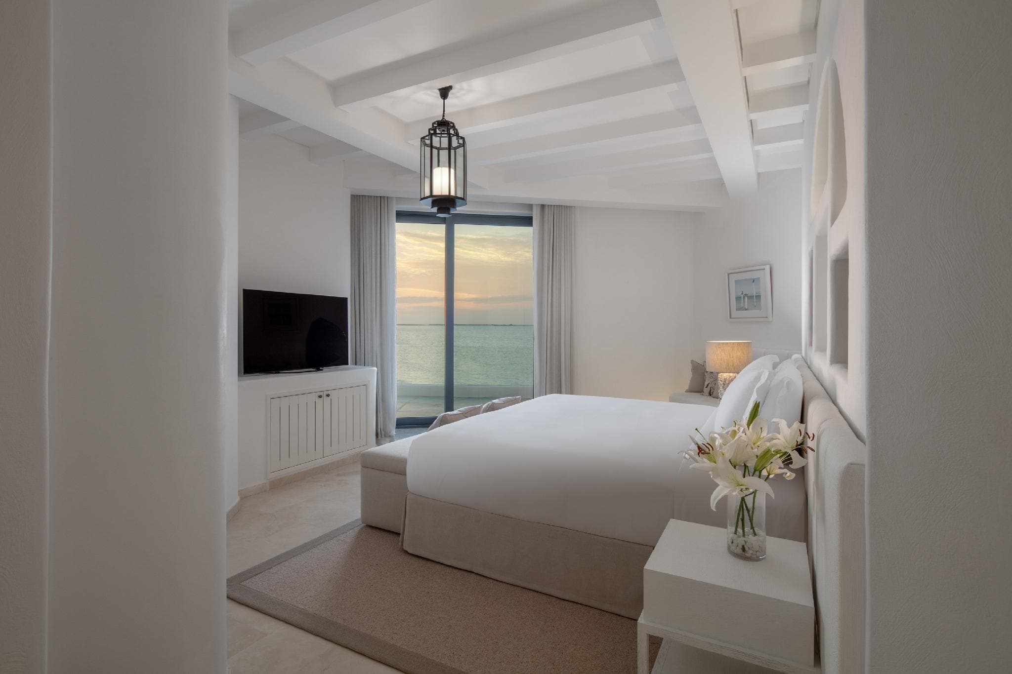 Anantara Retreat Santorini Abu Dhabi - Adults Only photo 2