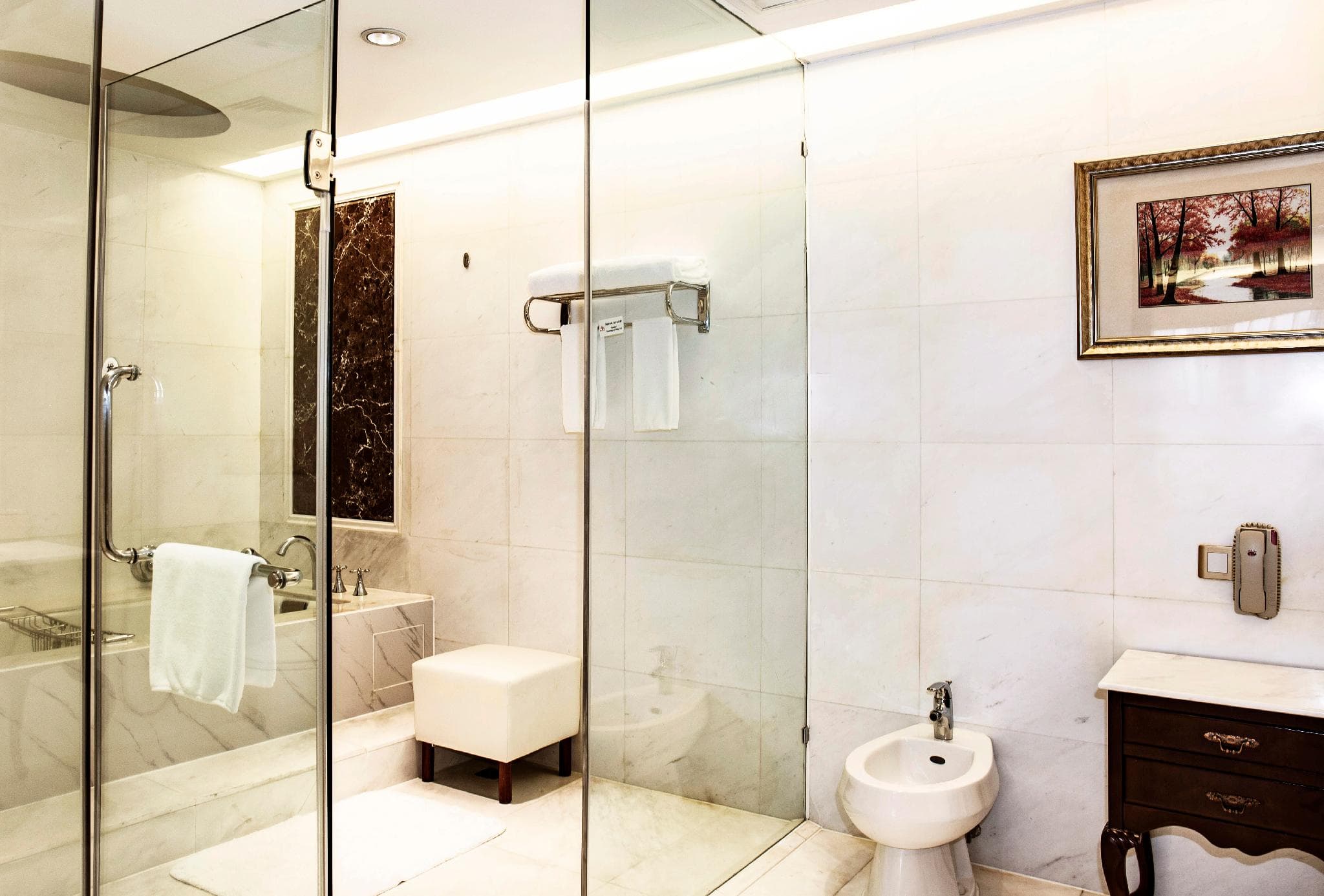 Crowne Plaza Hotel & Suites Landmark Shenzhen By IHG photo 2
