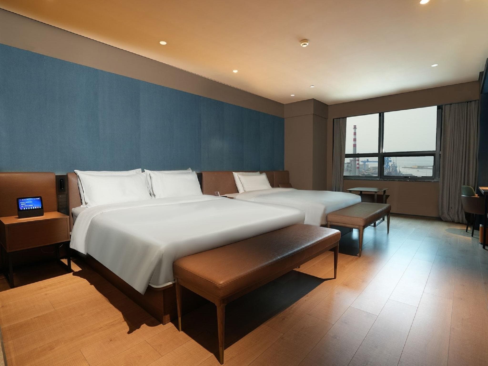Orange Hotel Qingdao Zhanqiao Railway Station photo 2
