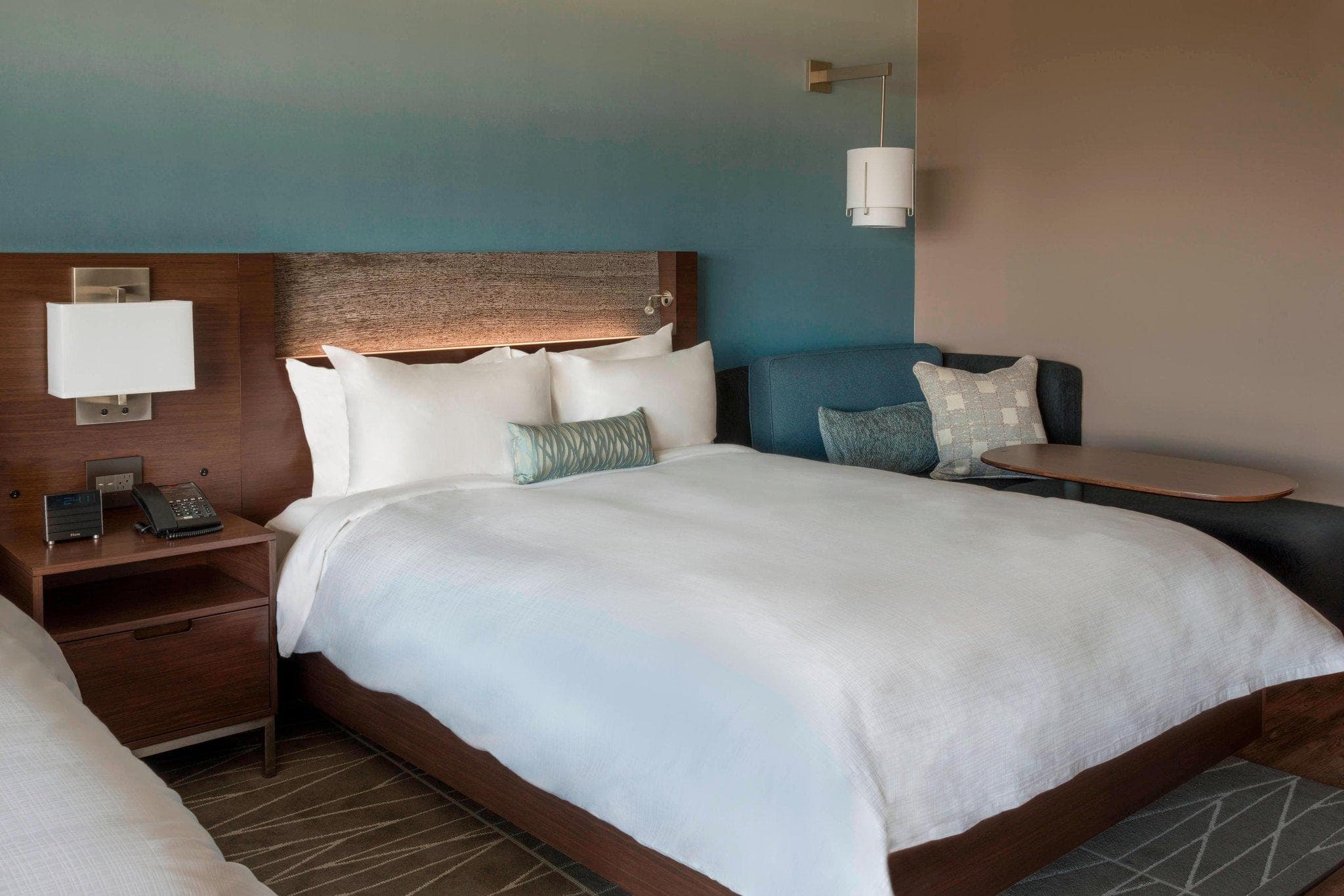 Buffalo Marriott at LECOM HARBORCENTER photo 2