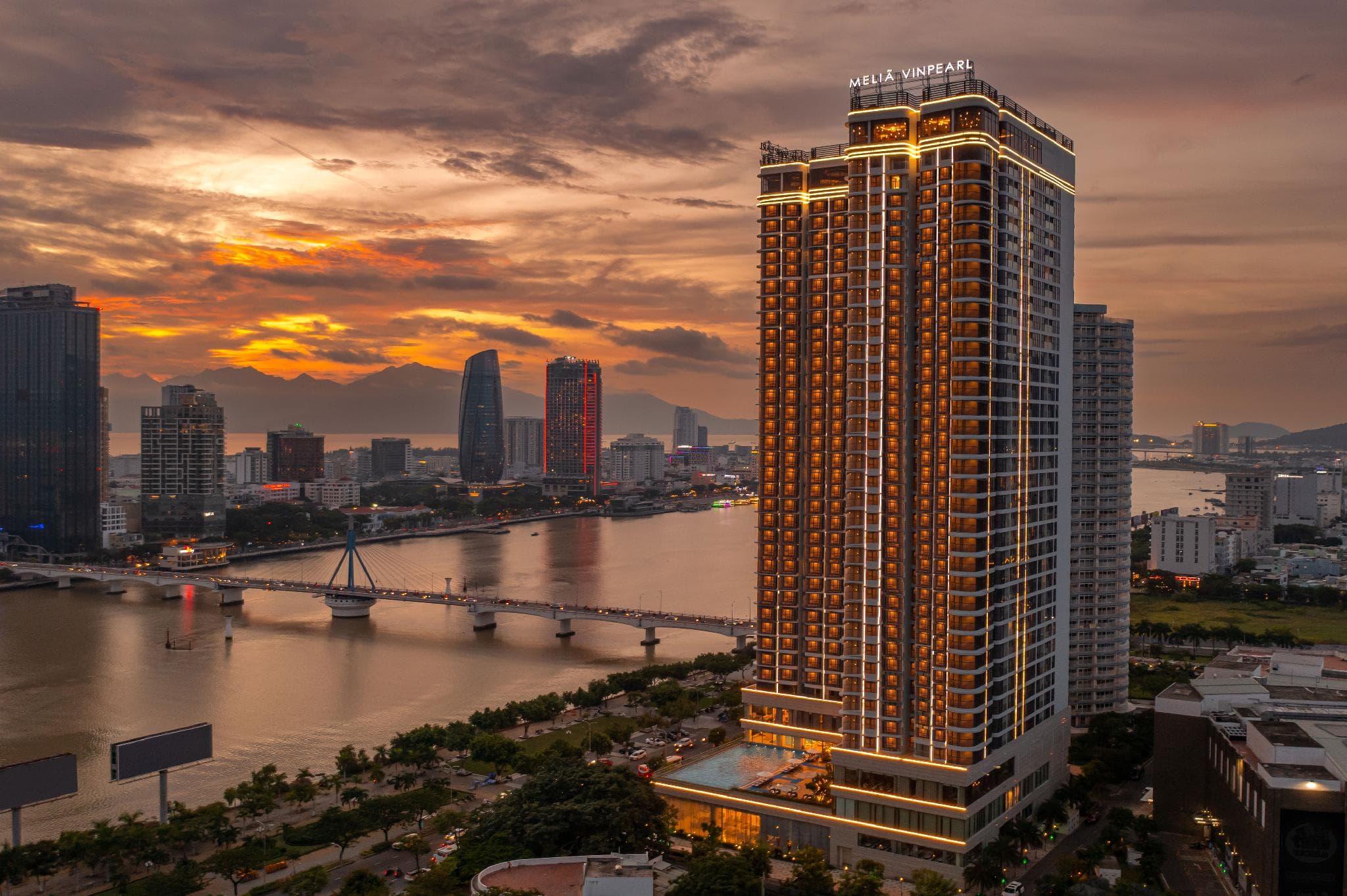 Melia Vinpearl Danang Riverfront photo 5