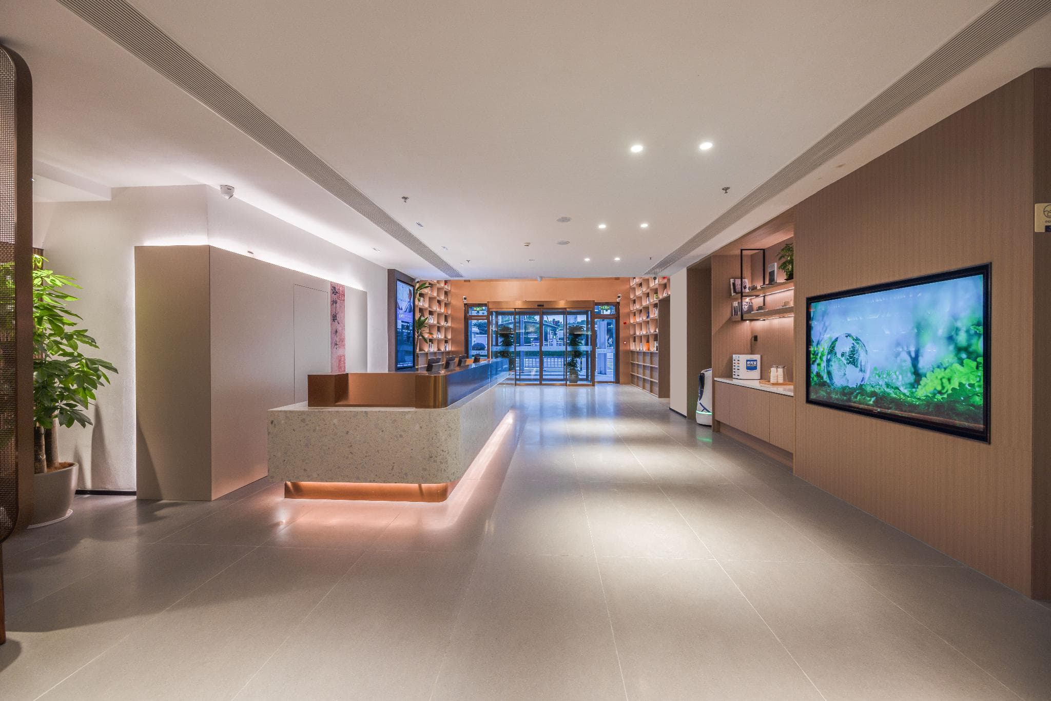 Starway Hotel Ningbo Railway Station South Square photo 3