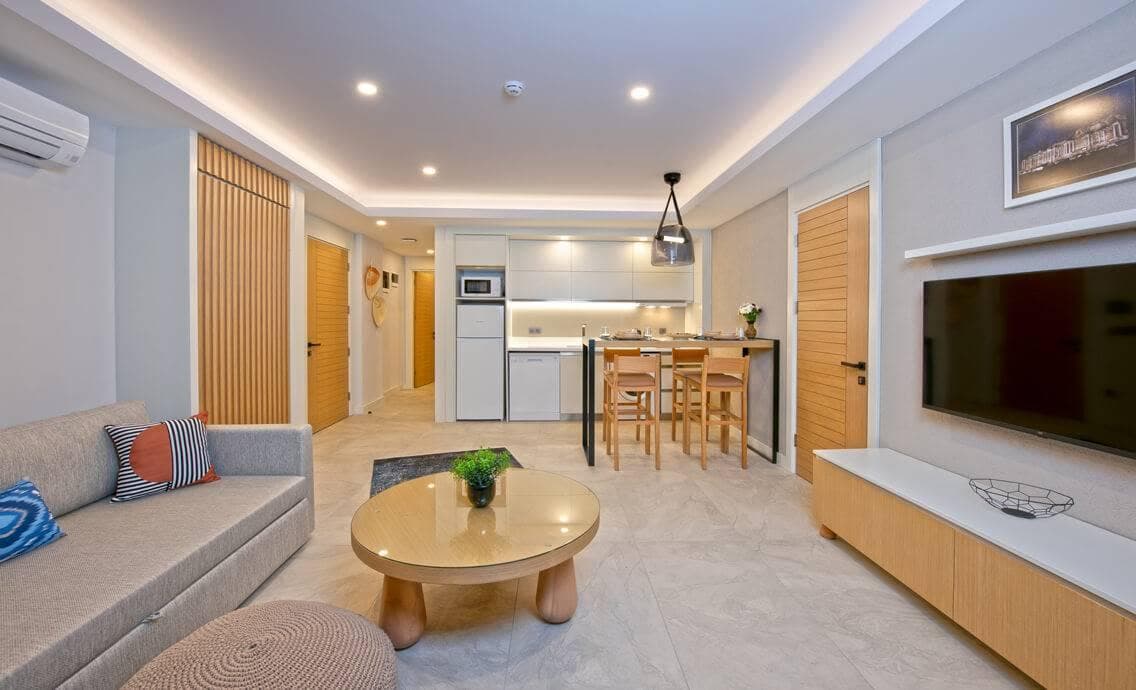 A Suite Side photo 2
