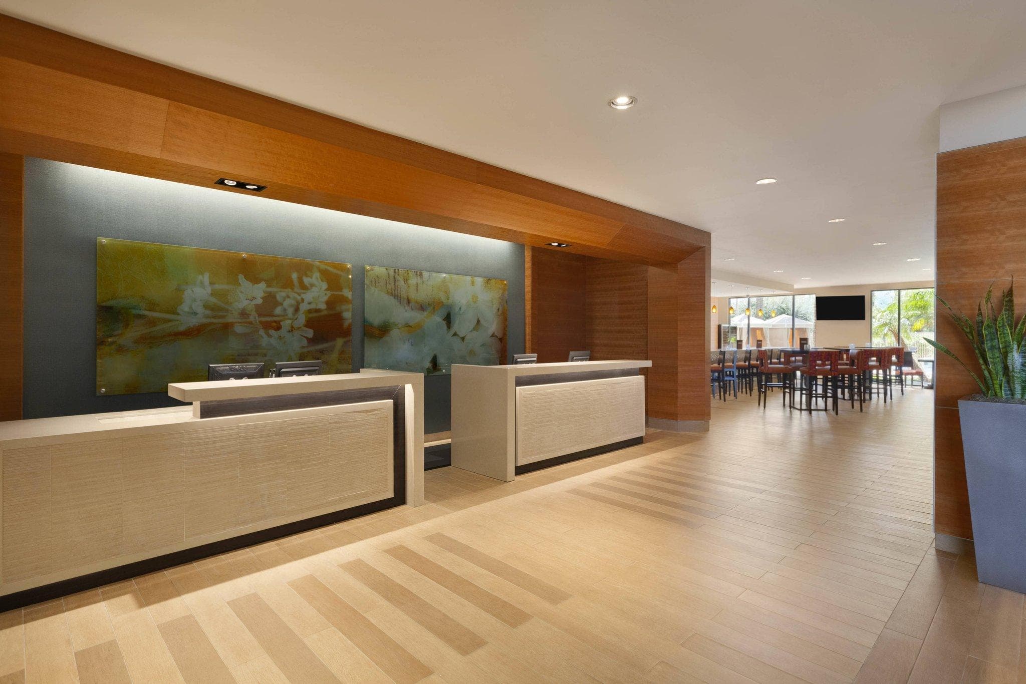 Delta Hotels Anaheim Garden Grove photo 4