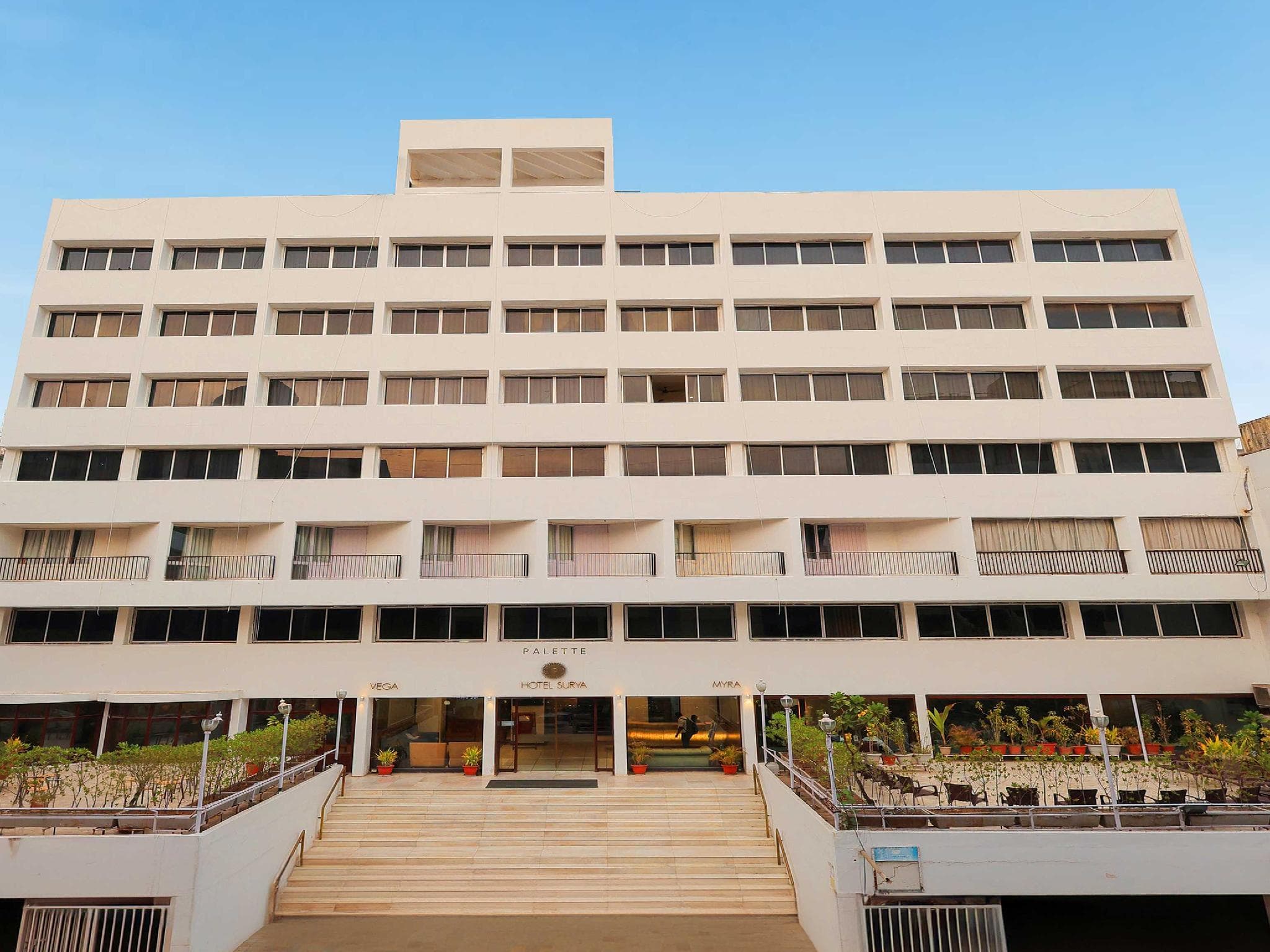 Palette Hotel Surya by CheckIn, Vadodara