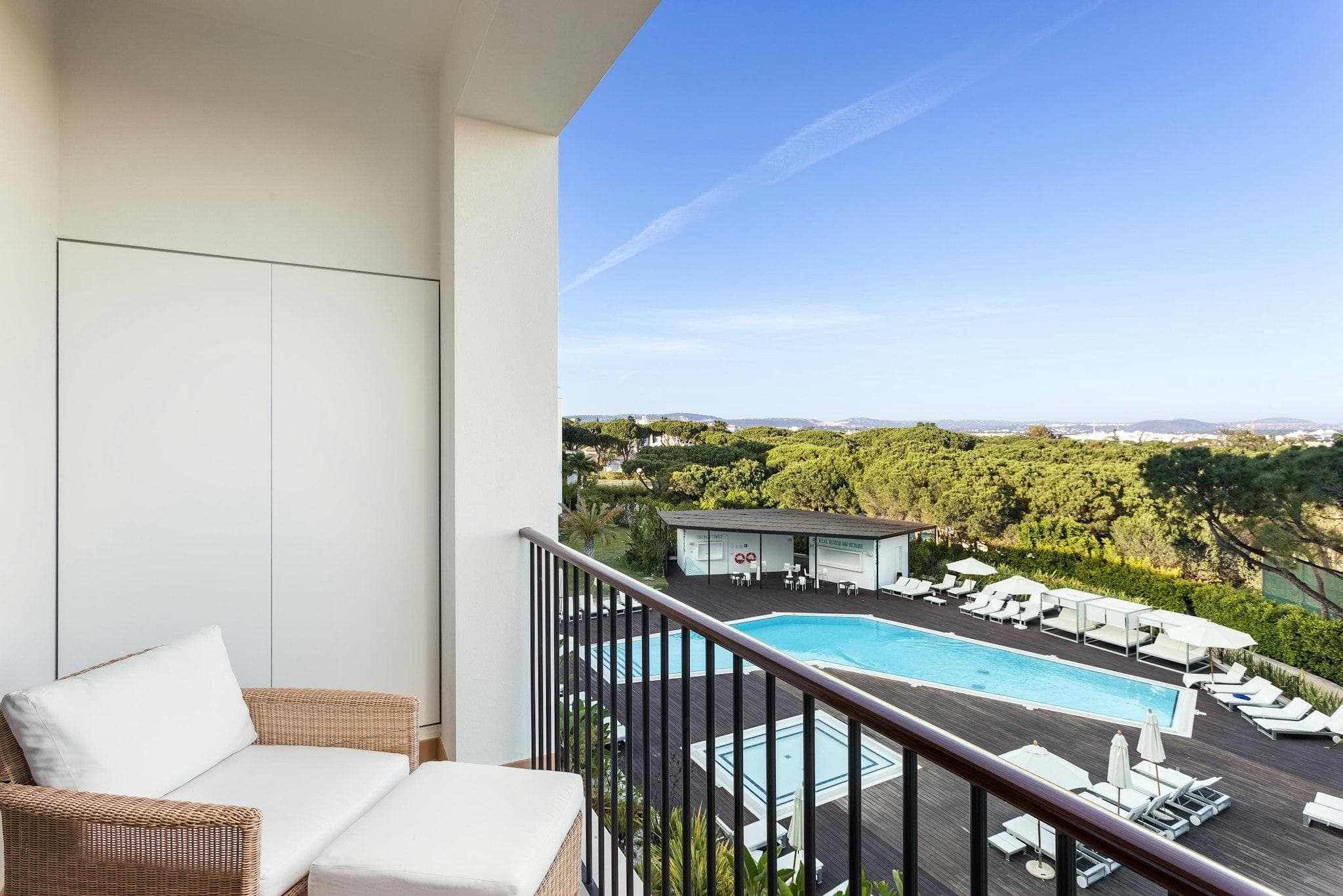 Pine Cliffs Ocean Suites, a Luxury Collection Resort & Spa, Algarve photo 2