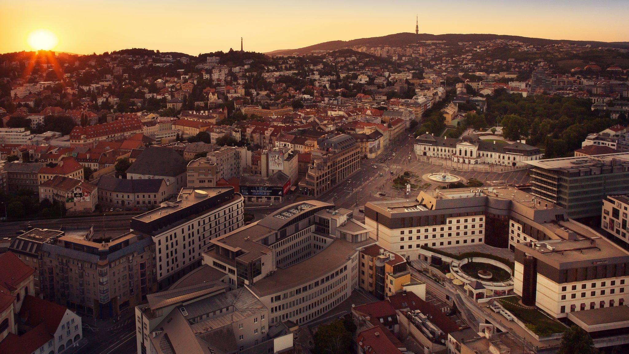 Crowne Plaza Bratislava By IHG photo 3