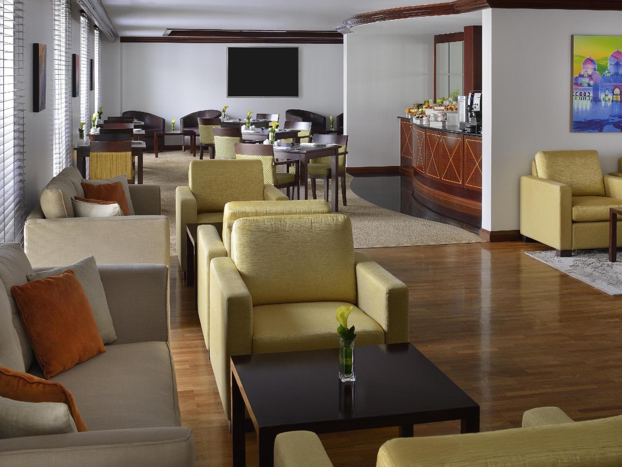 Movenpick Hotel and Apartments Bur Dubai photo 2