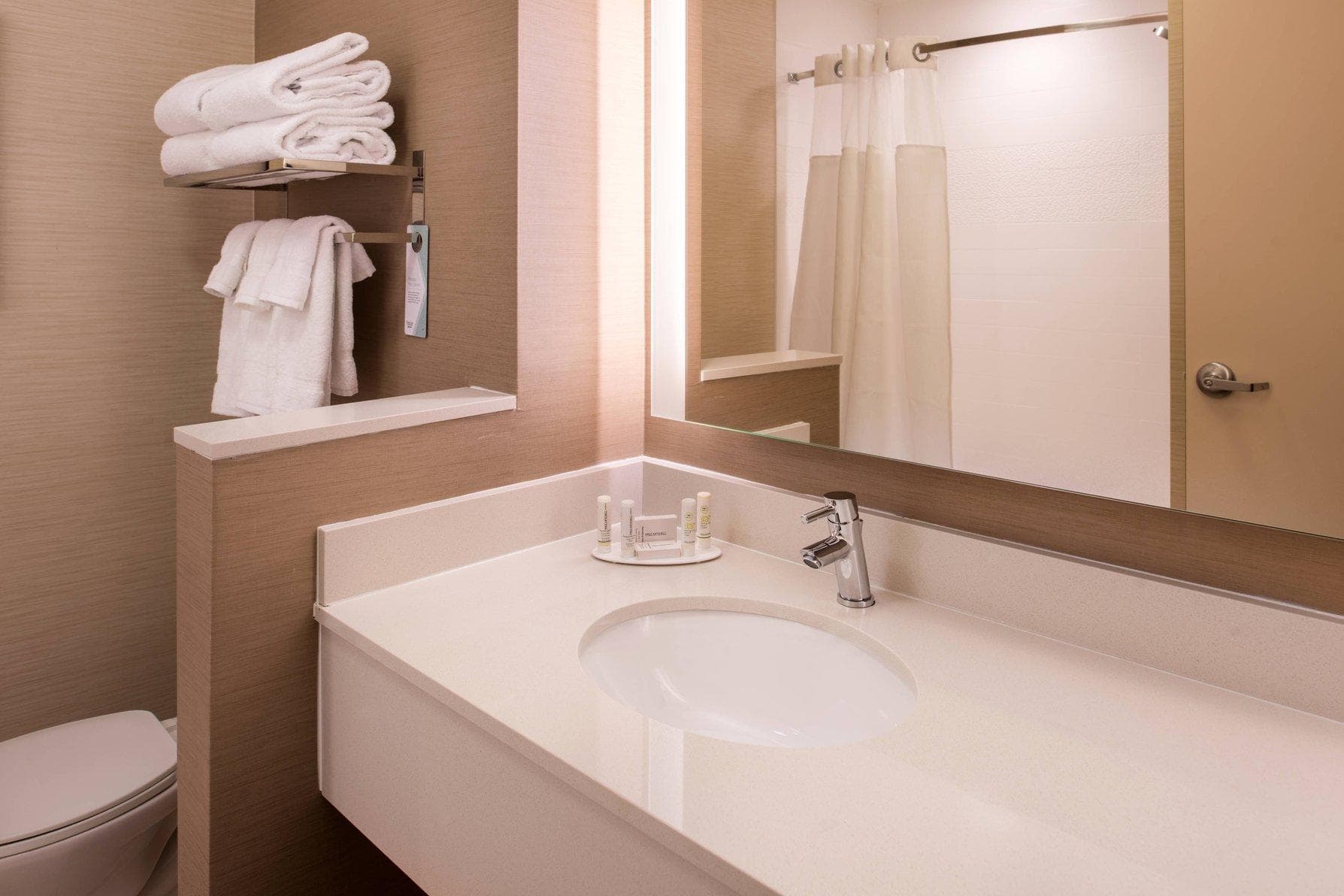 Fairfield by Marriott Inn & Suites St. Louis Westport photo 2