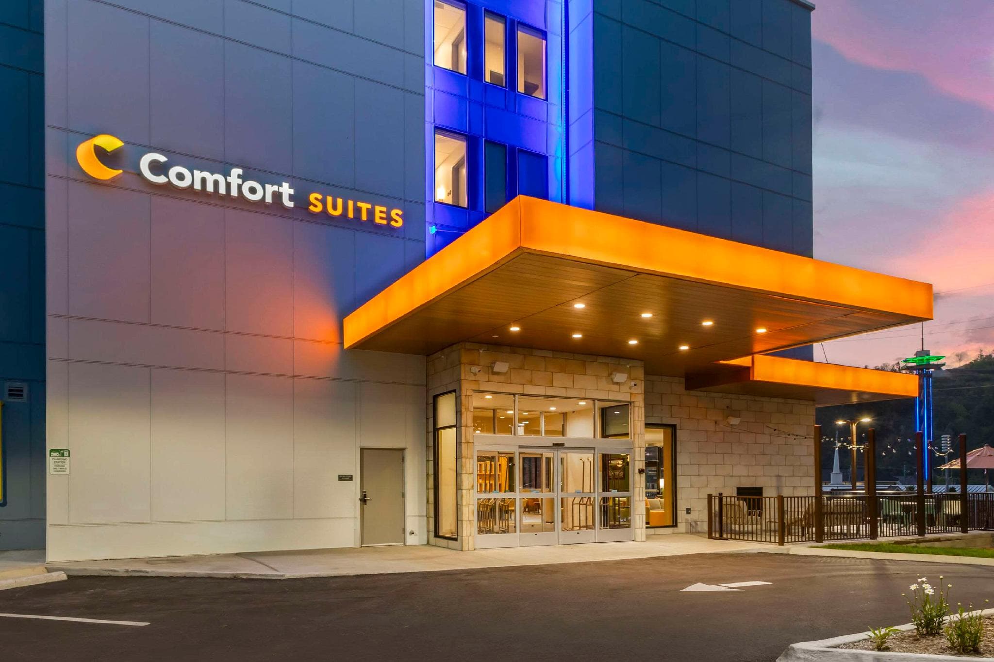 Comfort Suites Gatlinburg Downtown-Convention Center photo 5
