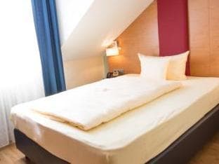 Hotel National Dusseldorf (Superior) photo 2