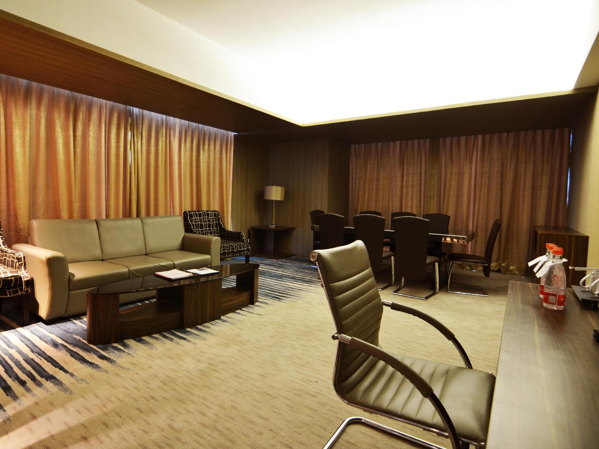 Swiss-Belhotel Cirebon photo 4