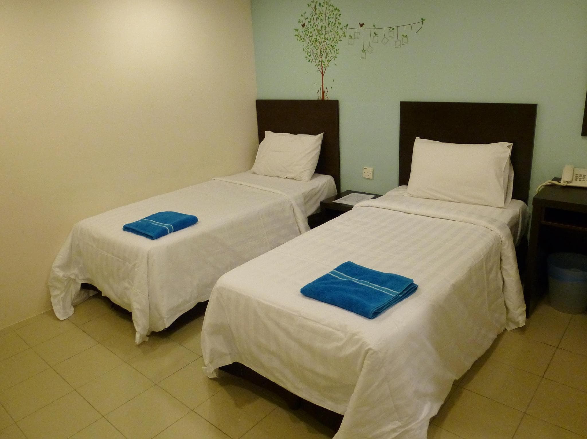 Your Hotel photo 5