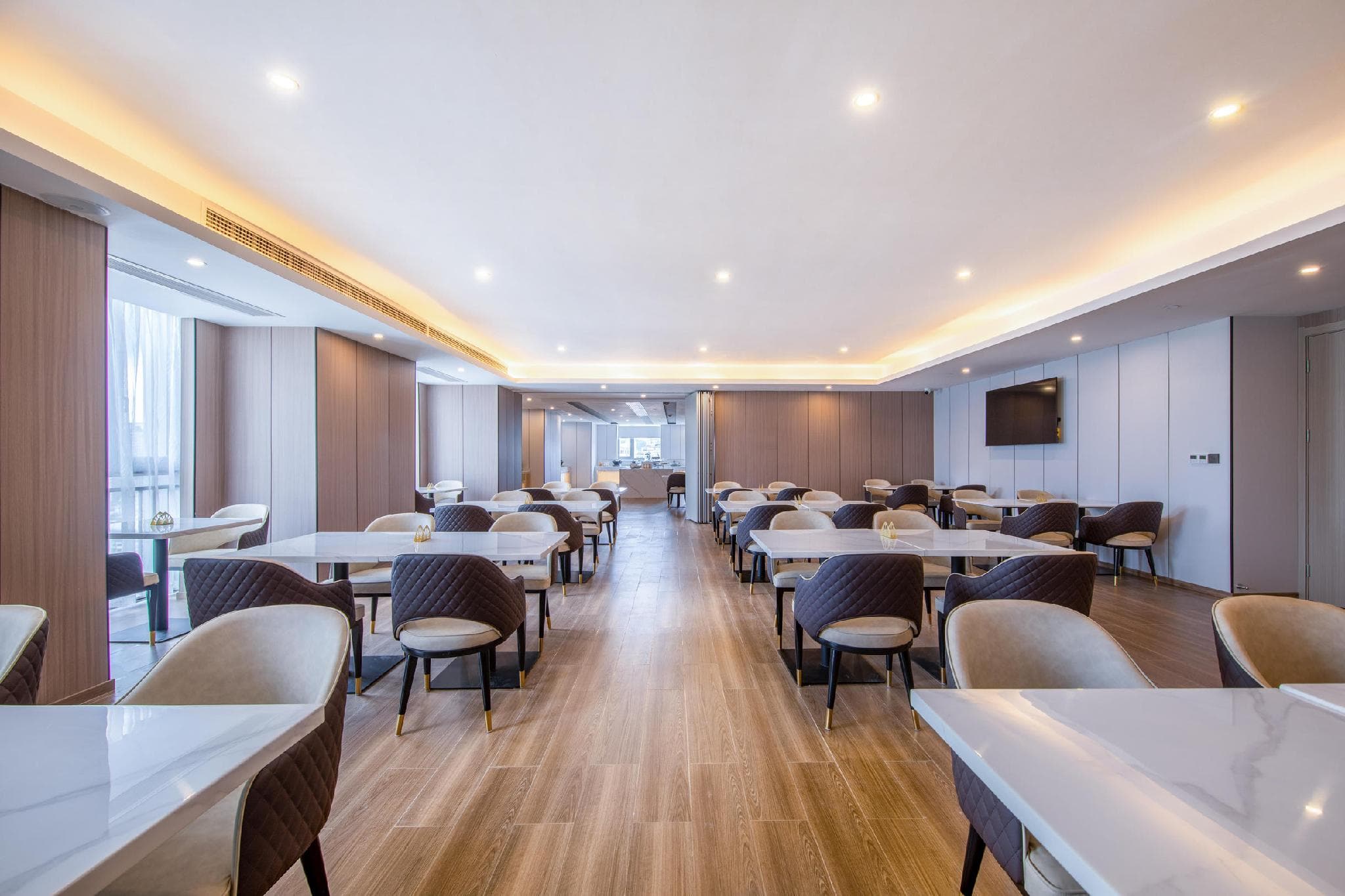 Atour X Hotel Guiyang Jiaxiu Building Jichang Road photo 4