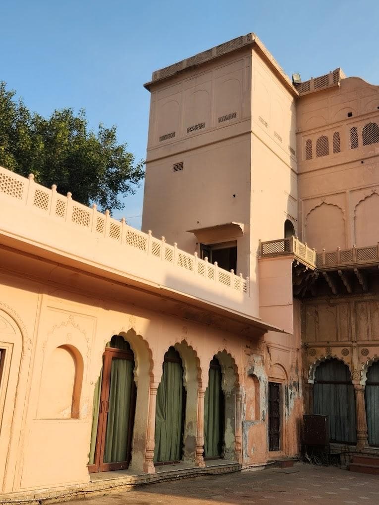 Raja Nahar Singh Palace photo 3