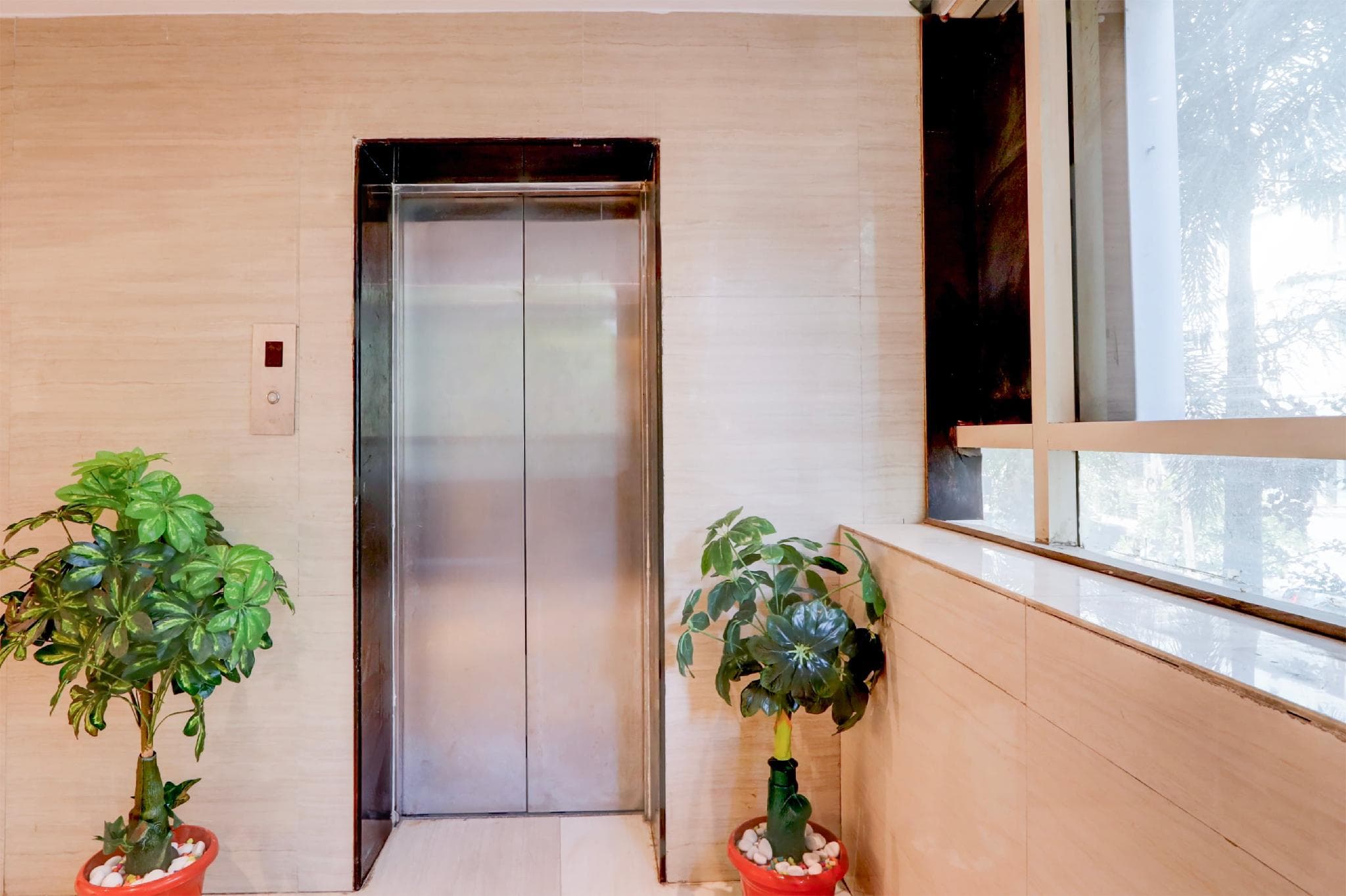 Super Townhouse Lotus Grand photo 4