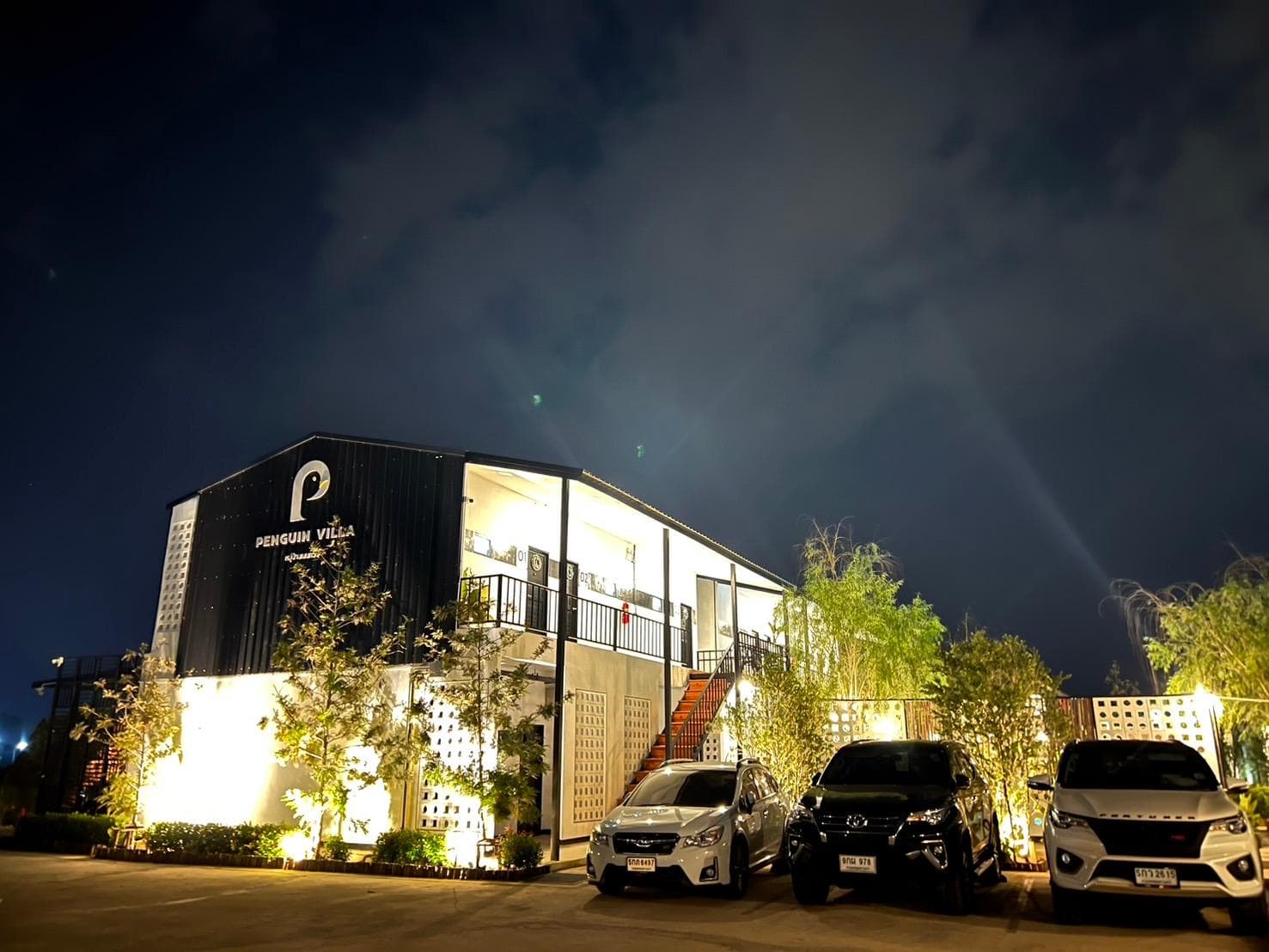 Penguin Villa Resort & Bistro photo 3