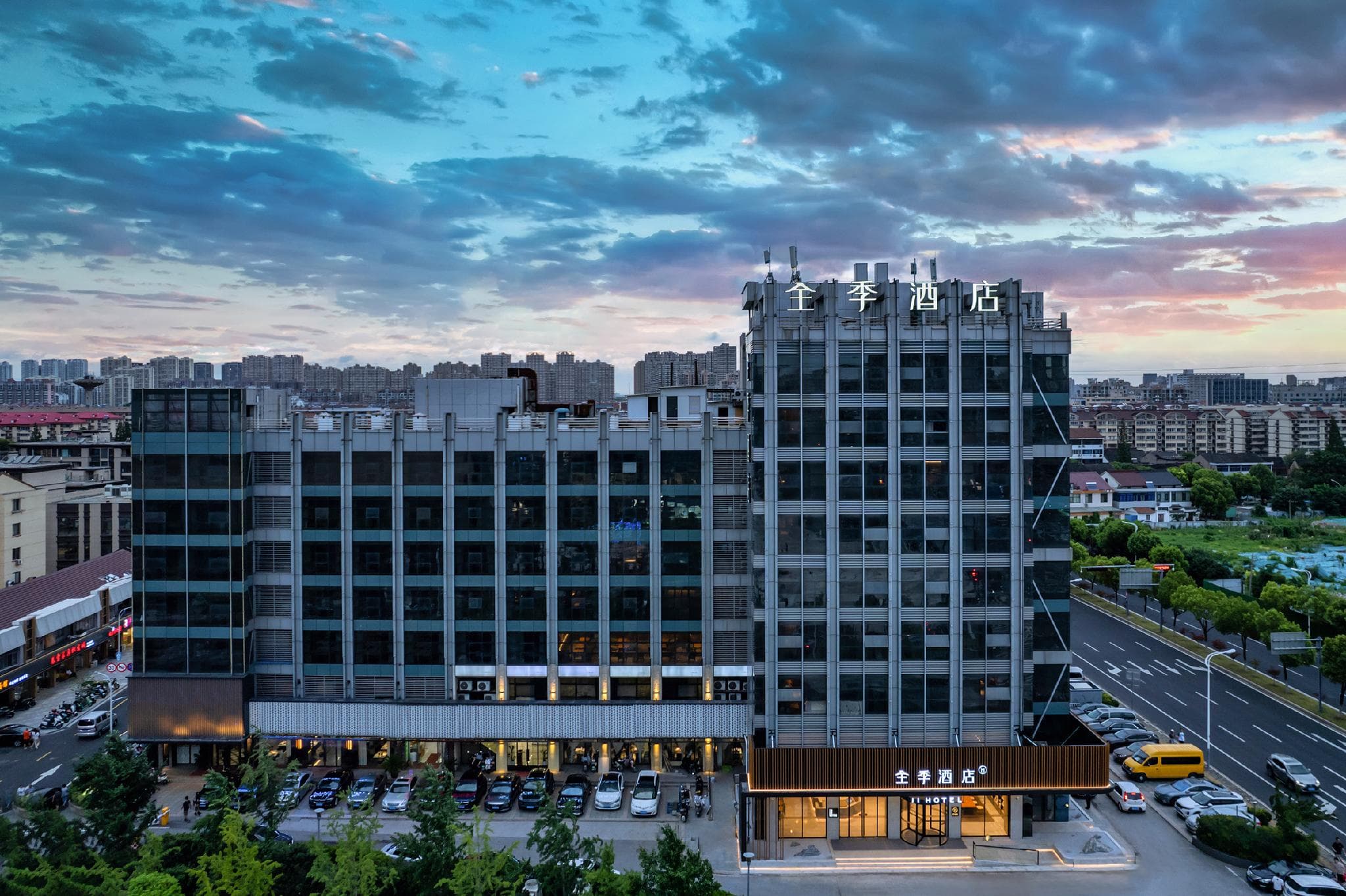 Ji Hotel Wuxi Xihu Road Yaohan Baizhuang Metro Station
