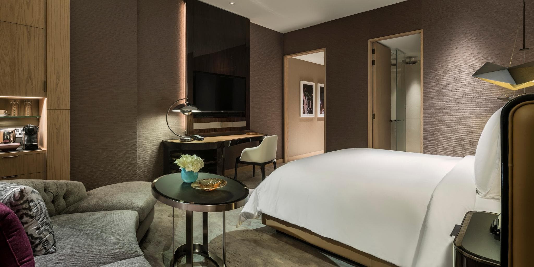 Four Seasons Hotel Dubai International Financial Centre photo 2