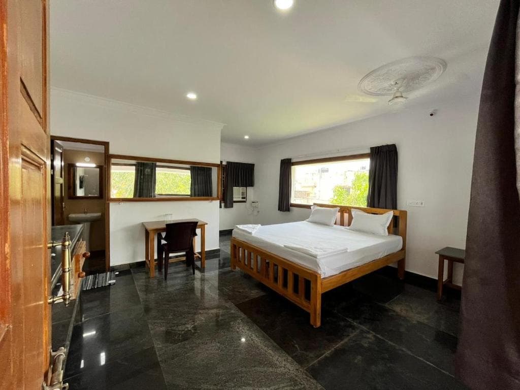 ANAND Beach Guesthouse by Moonrocks photo 2