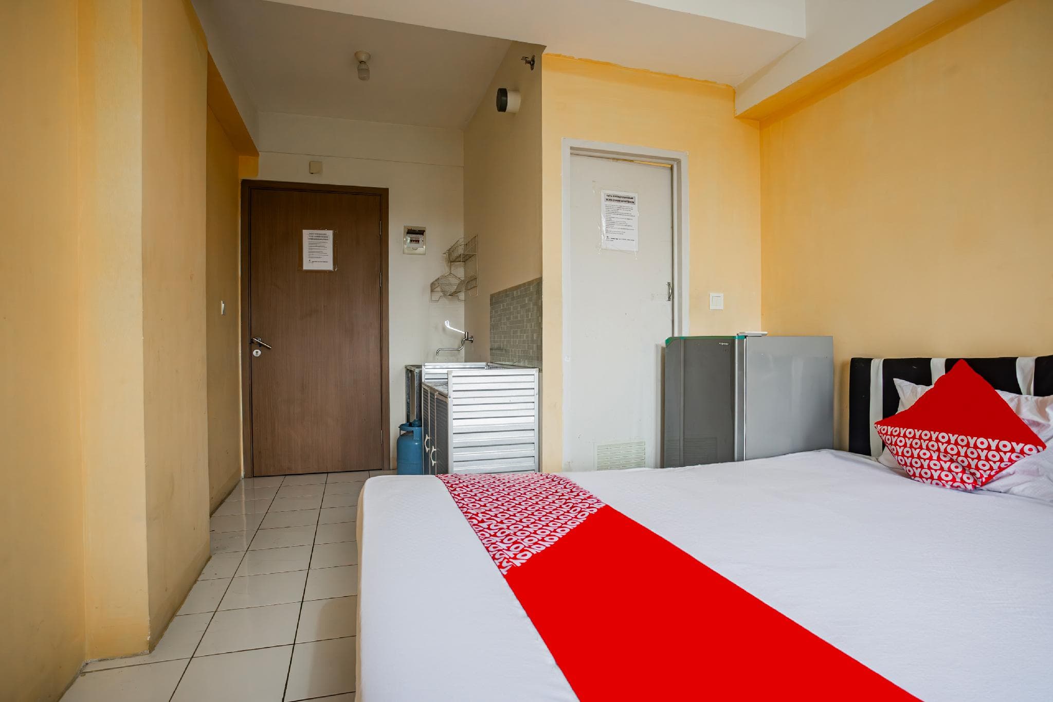 OYO 94080 Apartemen Podomoro Golf View Palito Rooms photo 2
