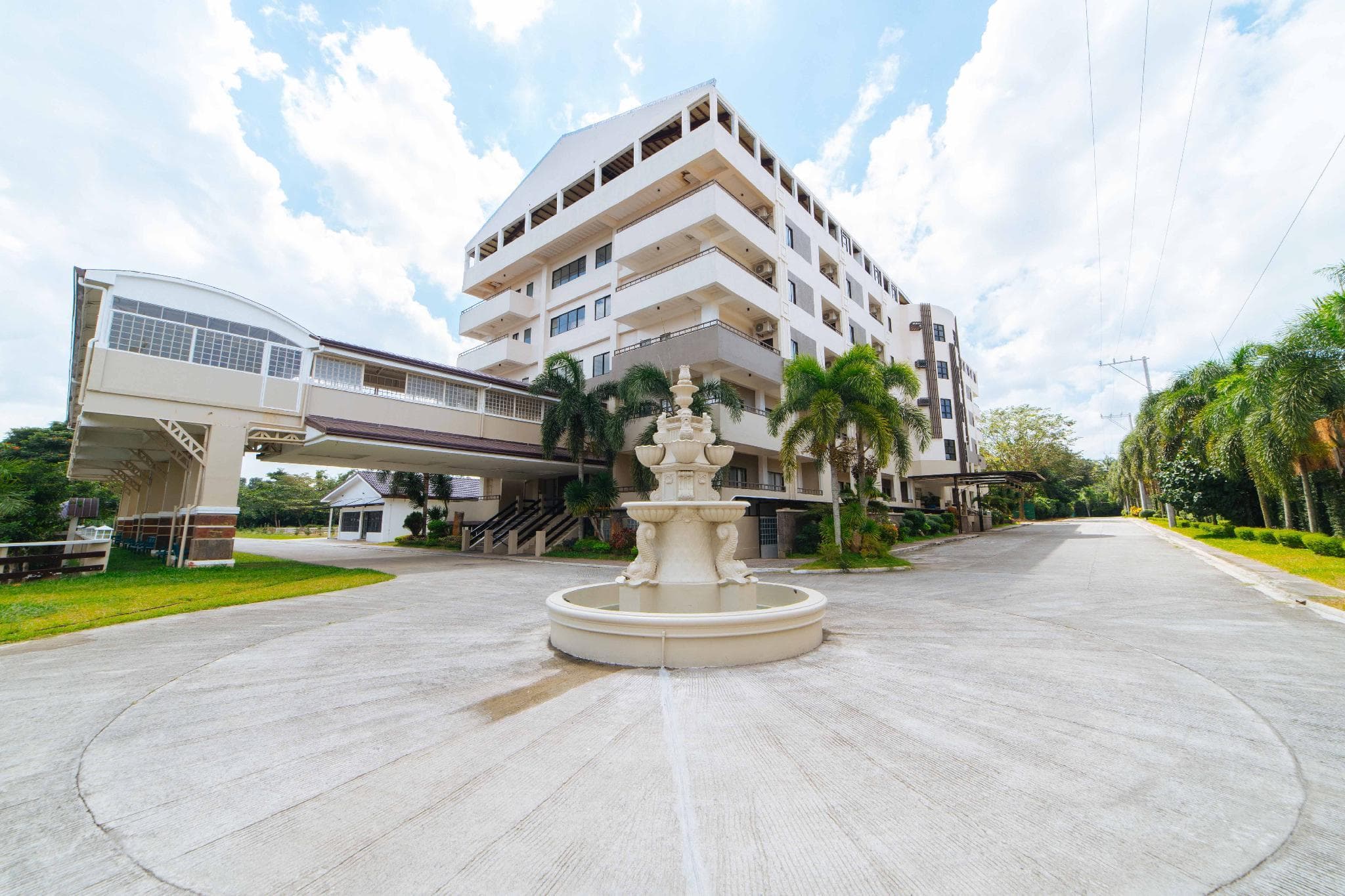 Whitewoods Convention and Leisure Hotel