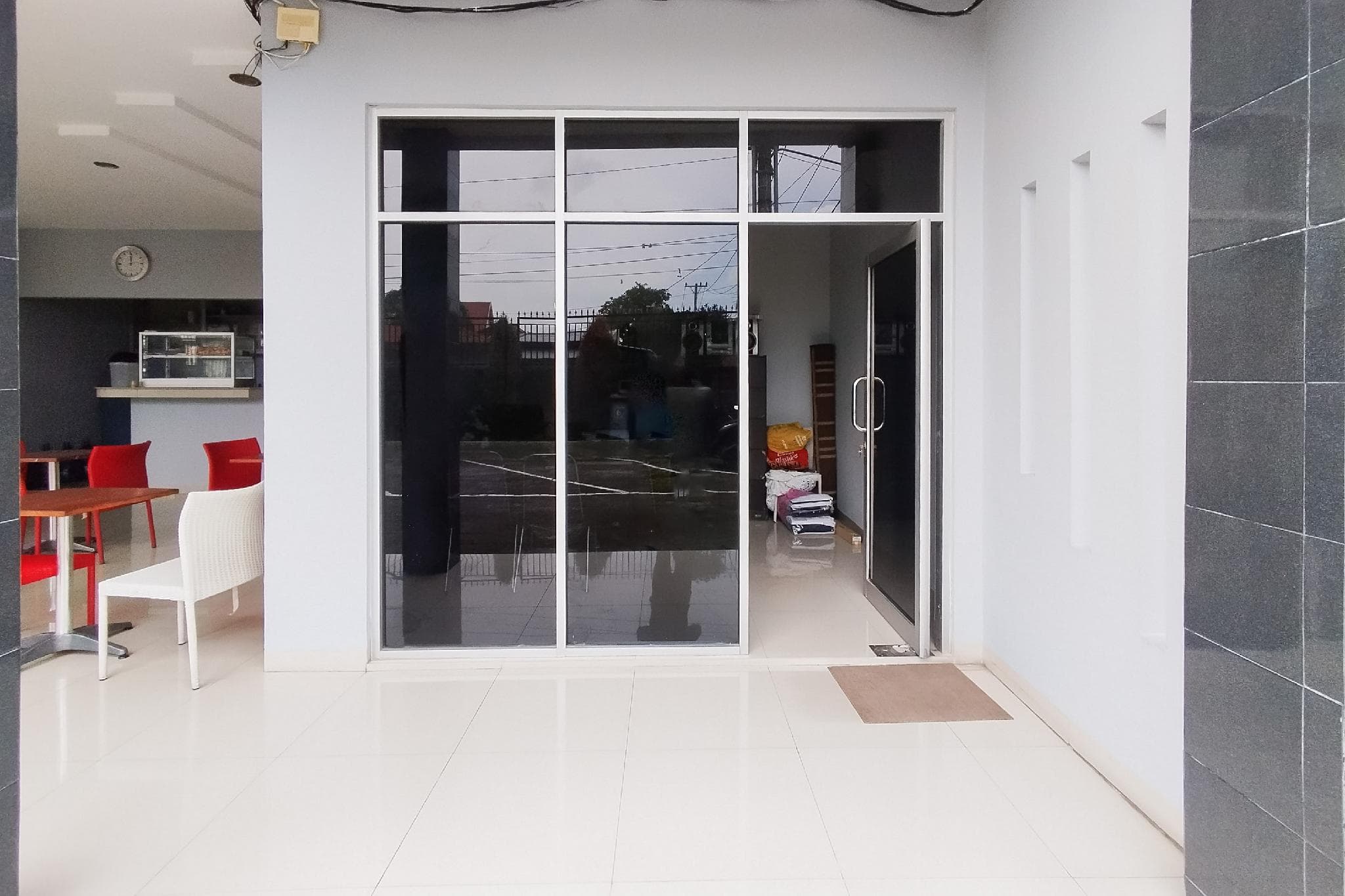 RedDoorz Syariah near Lotte Grosir Medan photo 3