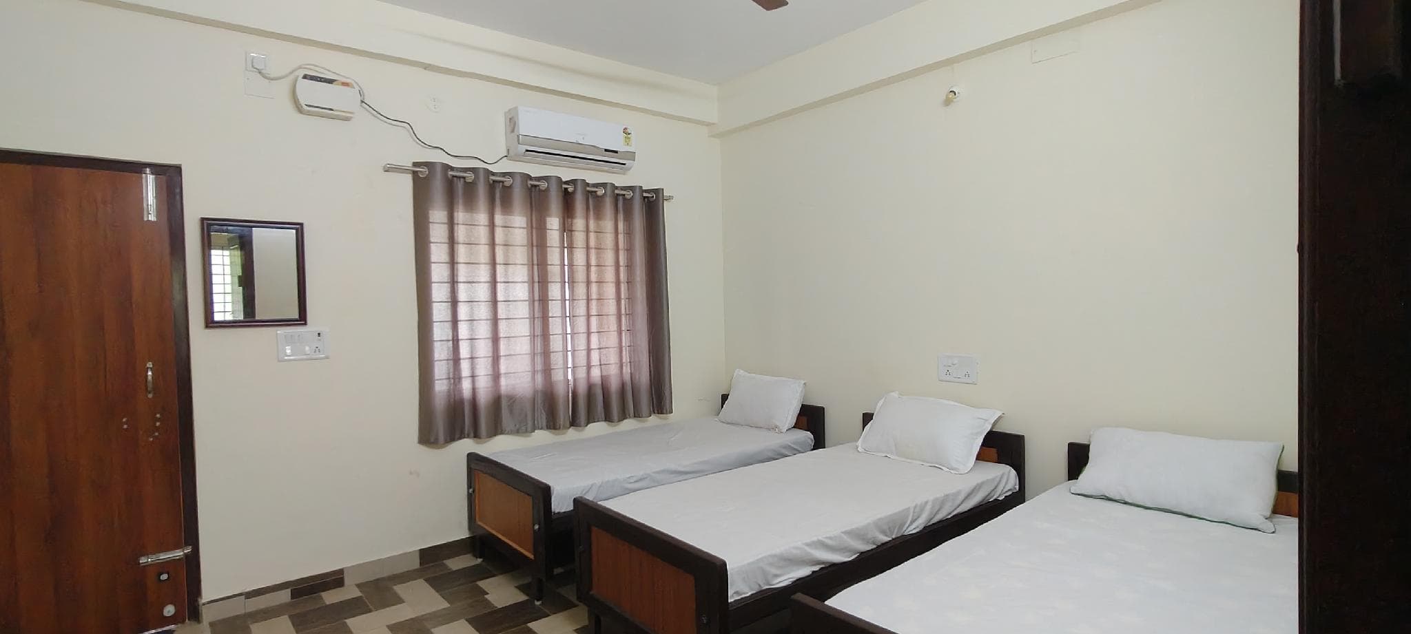 Ayyans Park inn photo 2