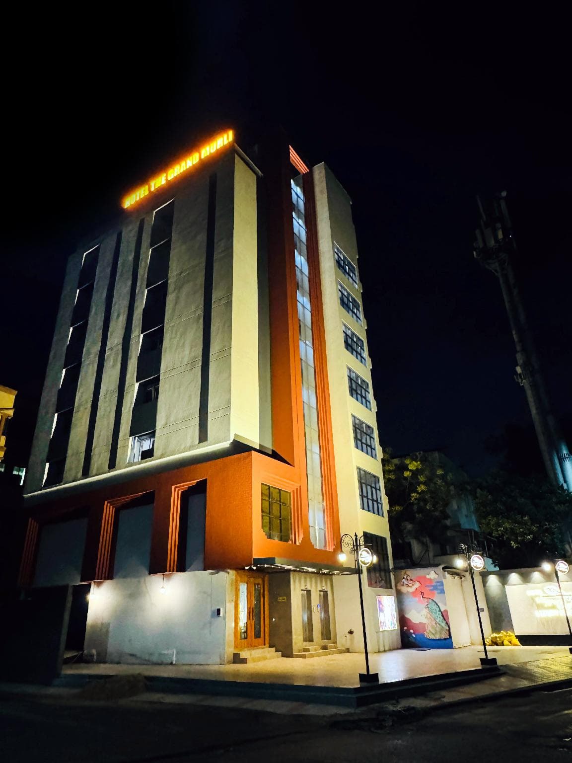 The Grand Murli Hotel, City Light Road, Surat photo 3