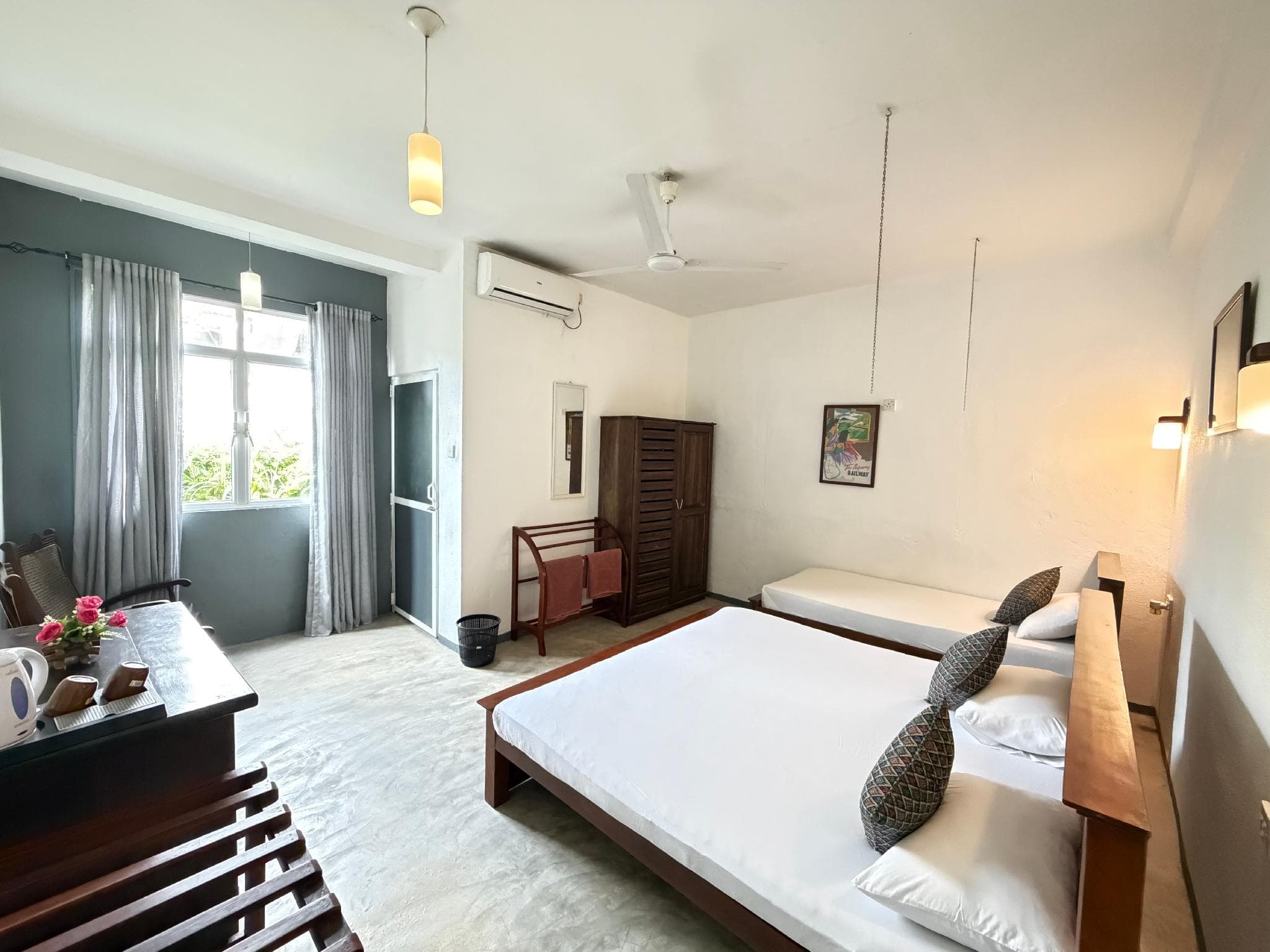 Holiday Inn Unawatuna photo 4