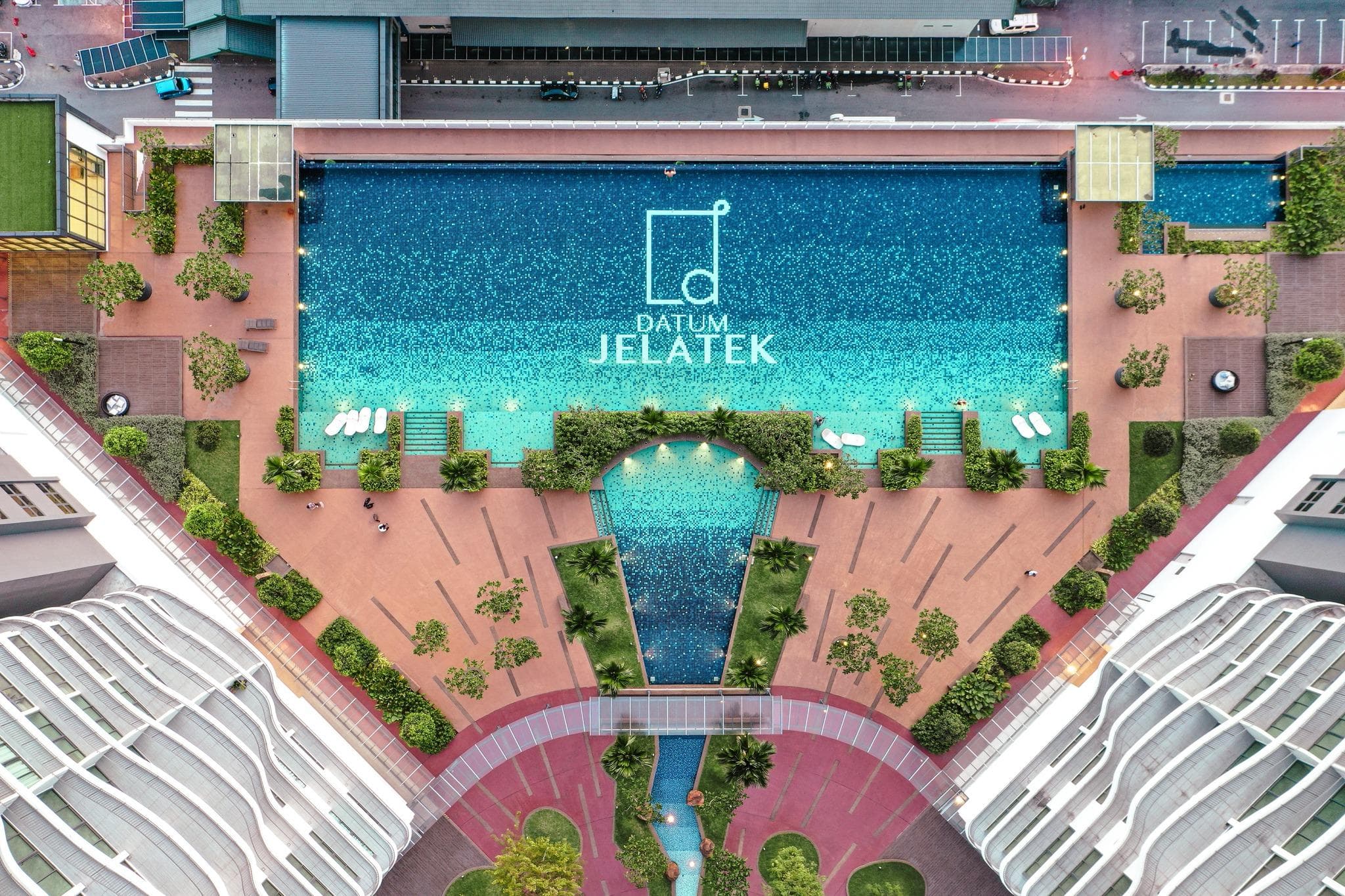 Datum Jelatek Residence by Airhost
