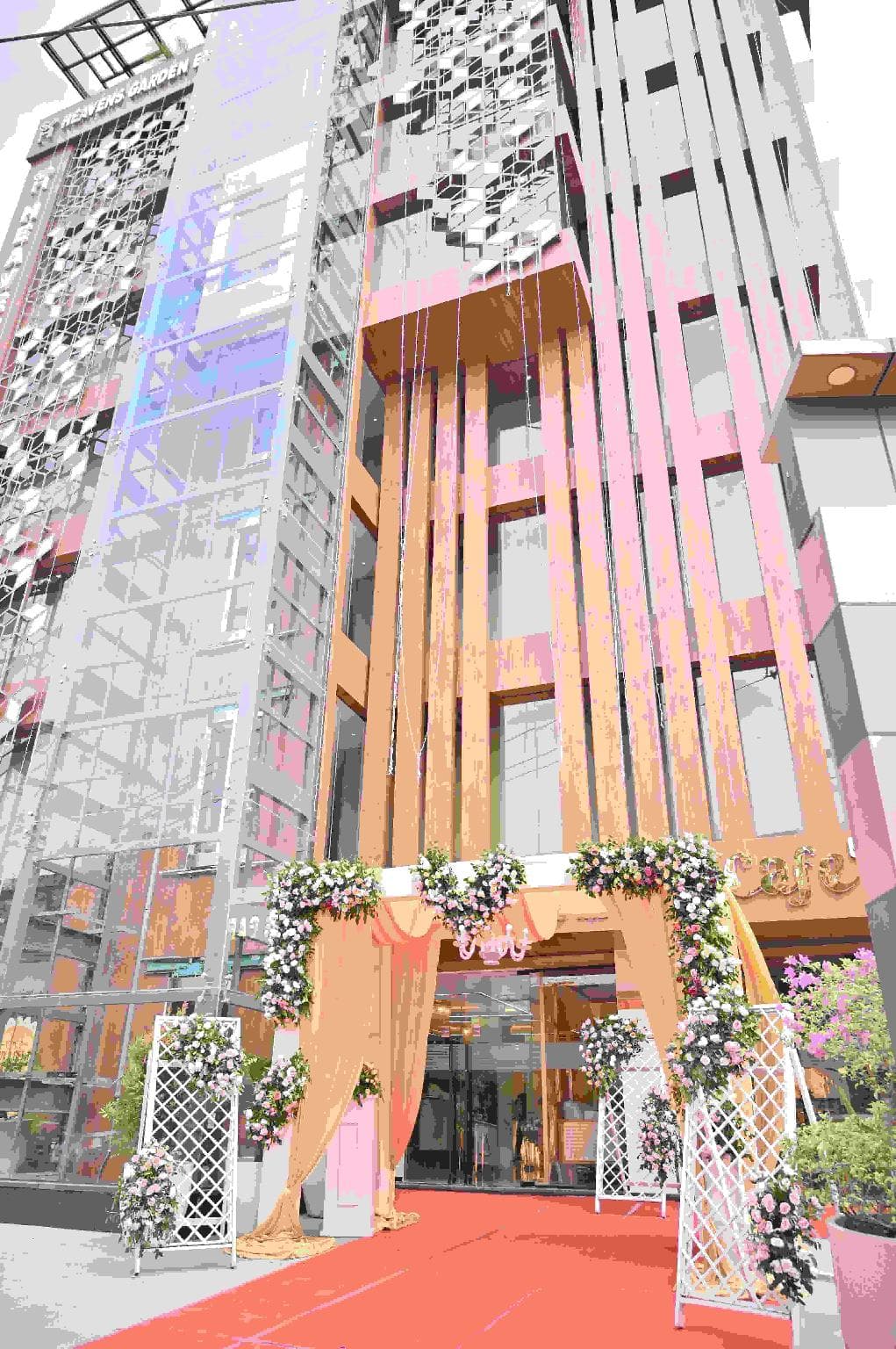 Heavens Garden Empire photo 5