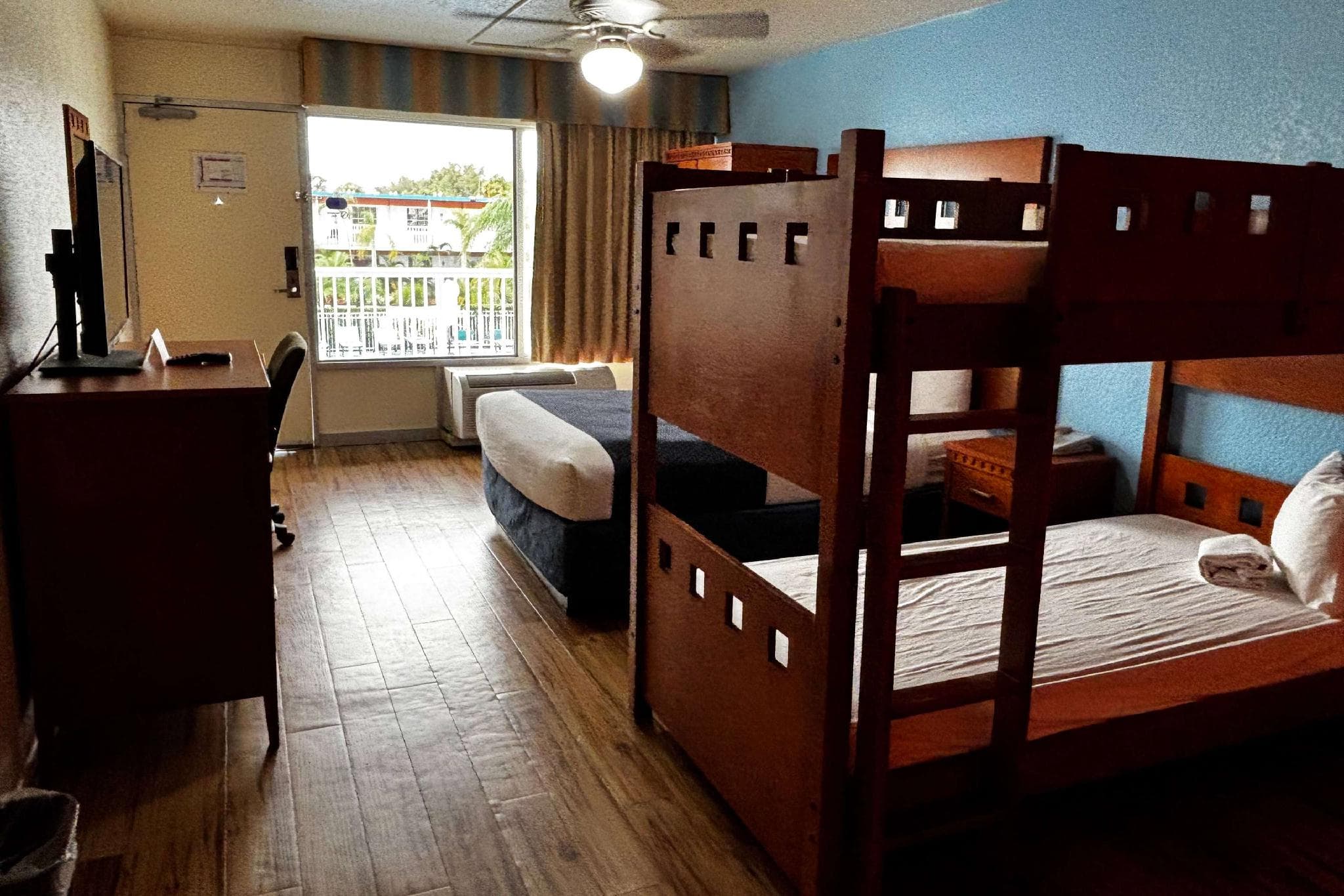 Ramada by Wyndham Hotel & Water Park photo 2