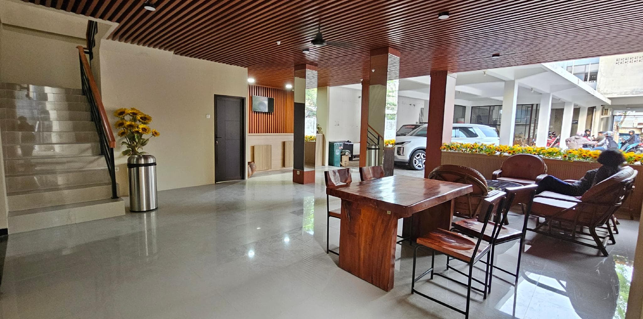 Sunflower Hotel Syariah near Juanda Airport photo 3