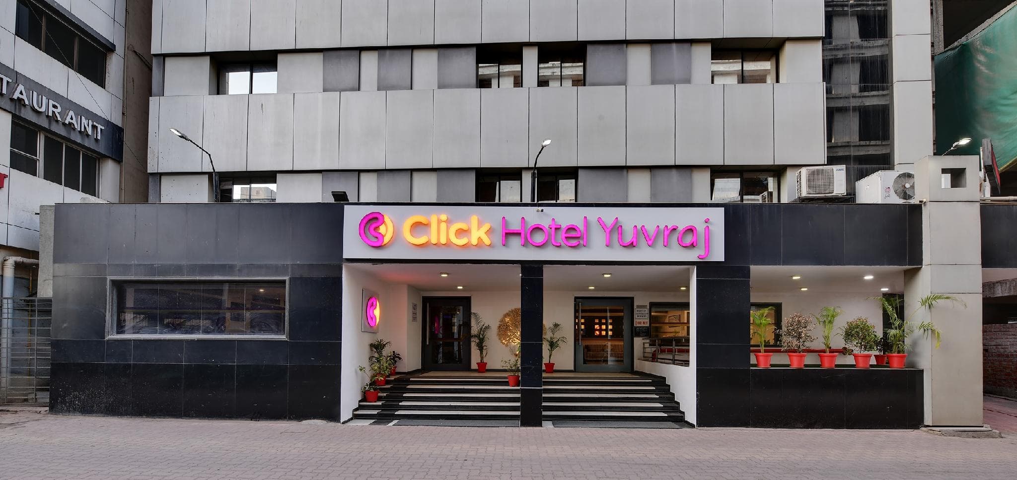 Click Hotel Yuvraj