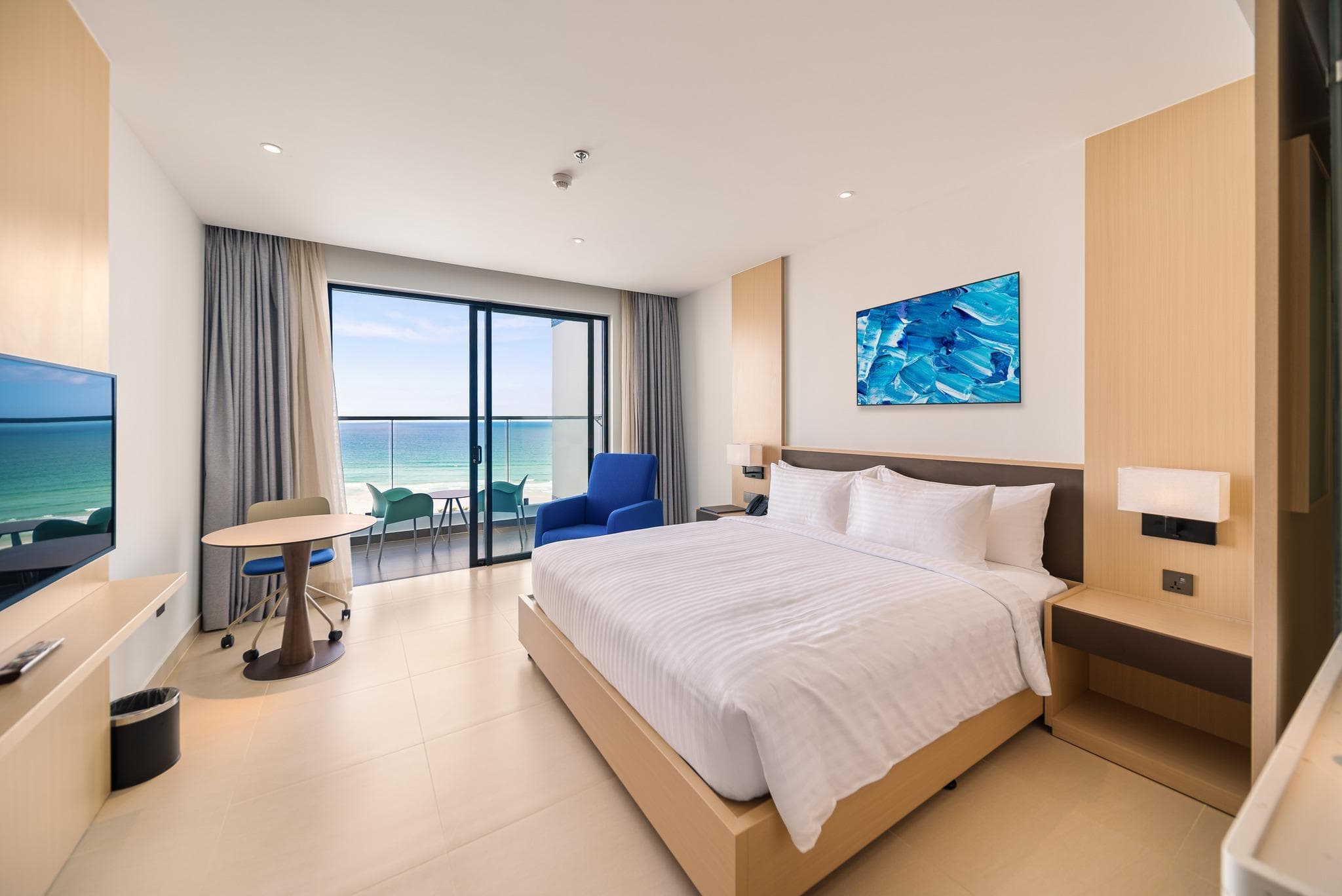 Sunshine Cam Ranh See View