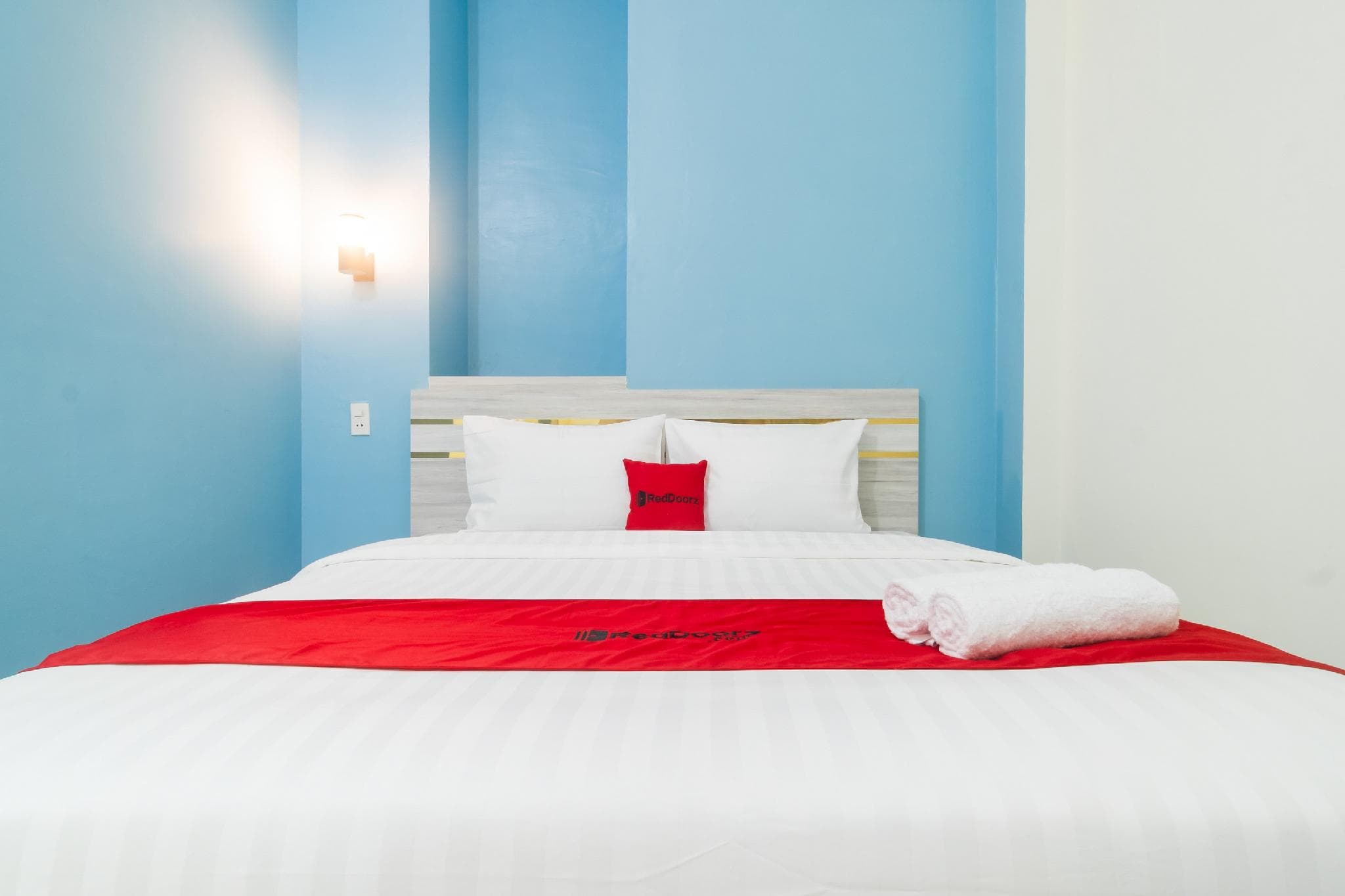 RedDoorz Plus @ Sempurna Inn Medan photo 2