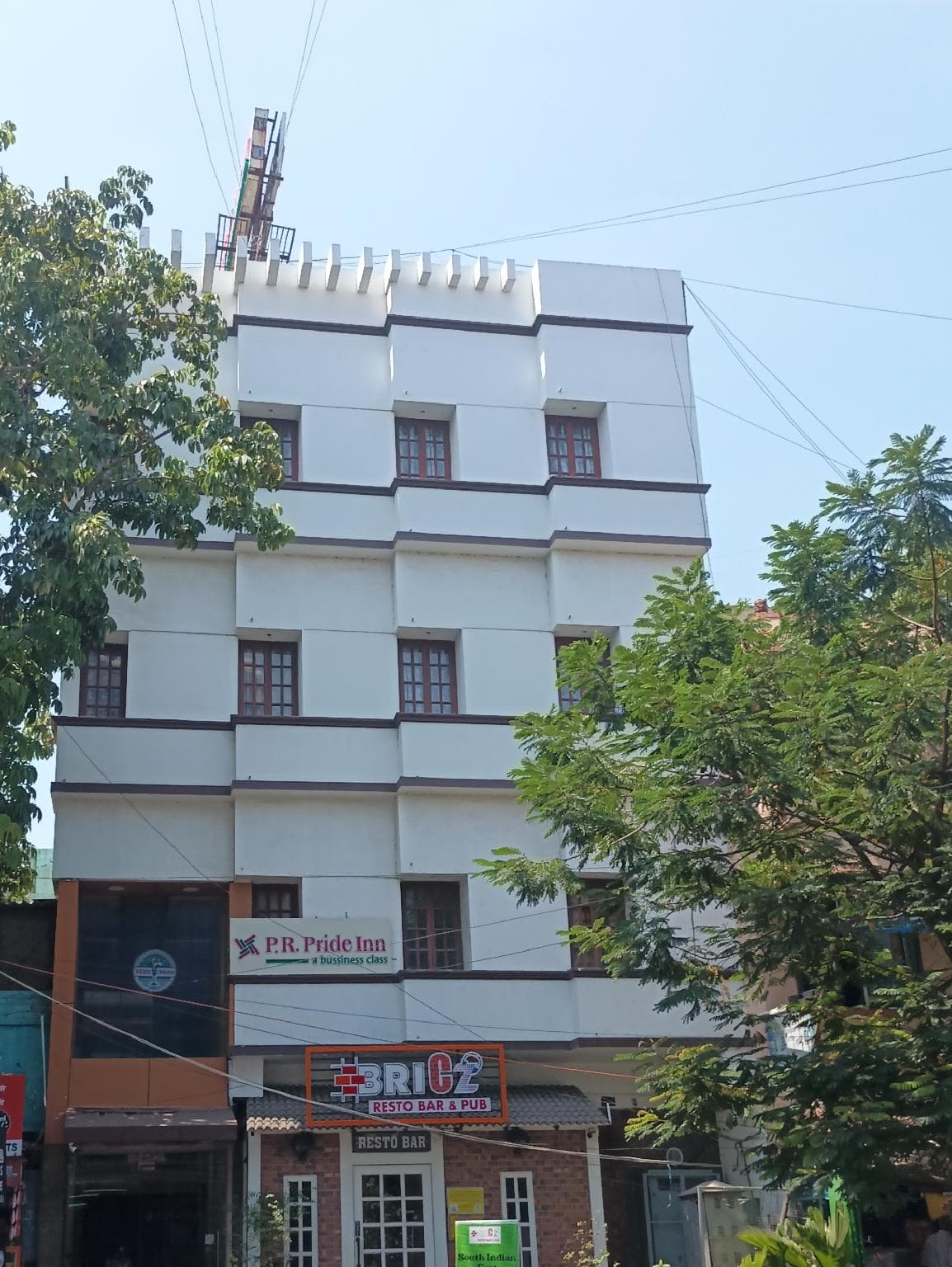 P R Pride Inn photo 4