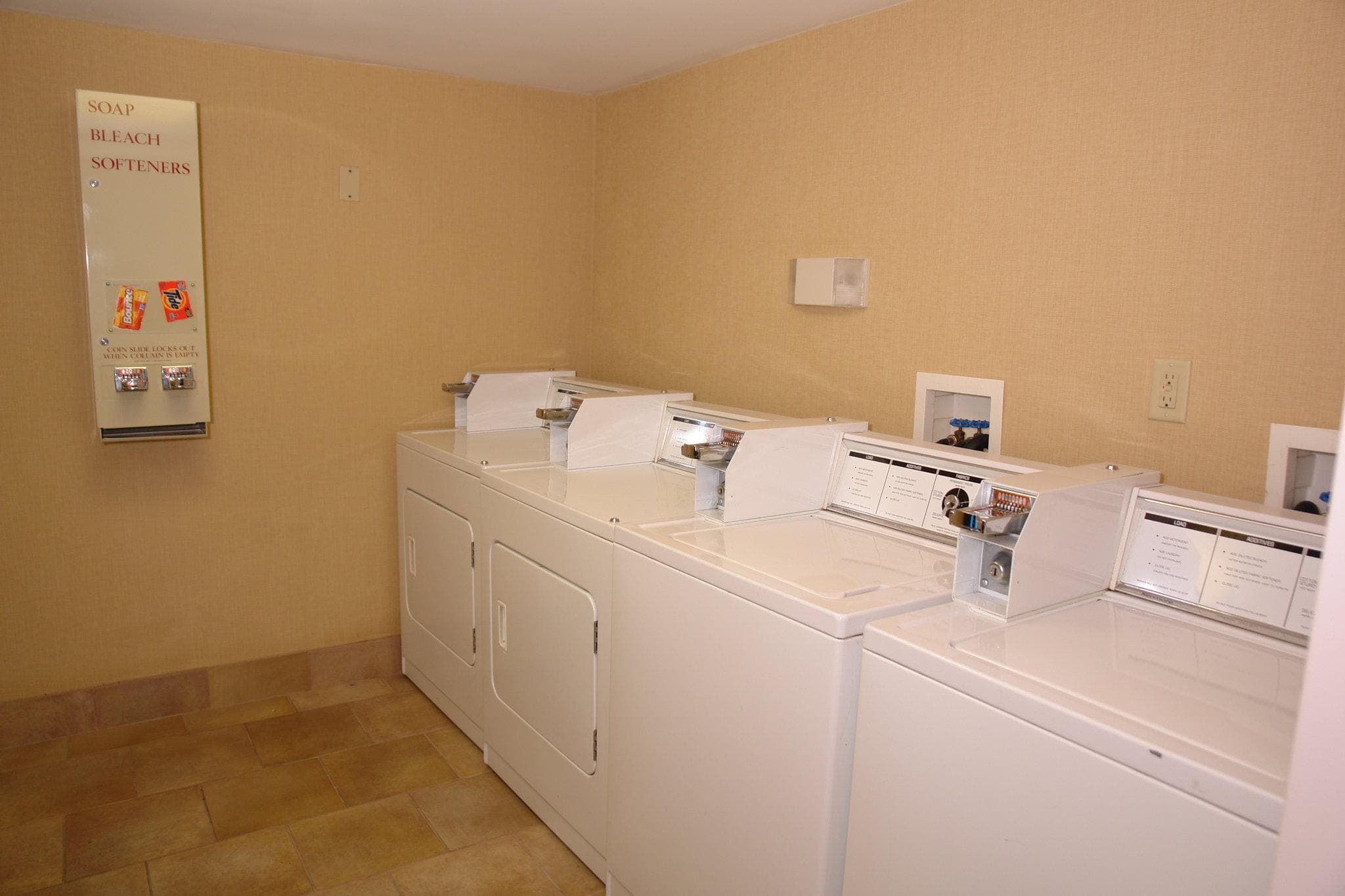 Holiday Inn Express Hotel & Suites Pigeon Forge By IHG photo 3
