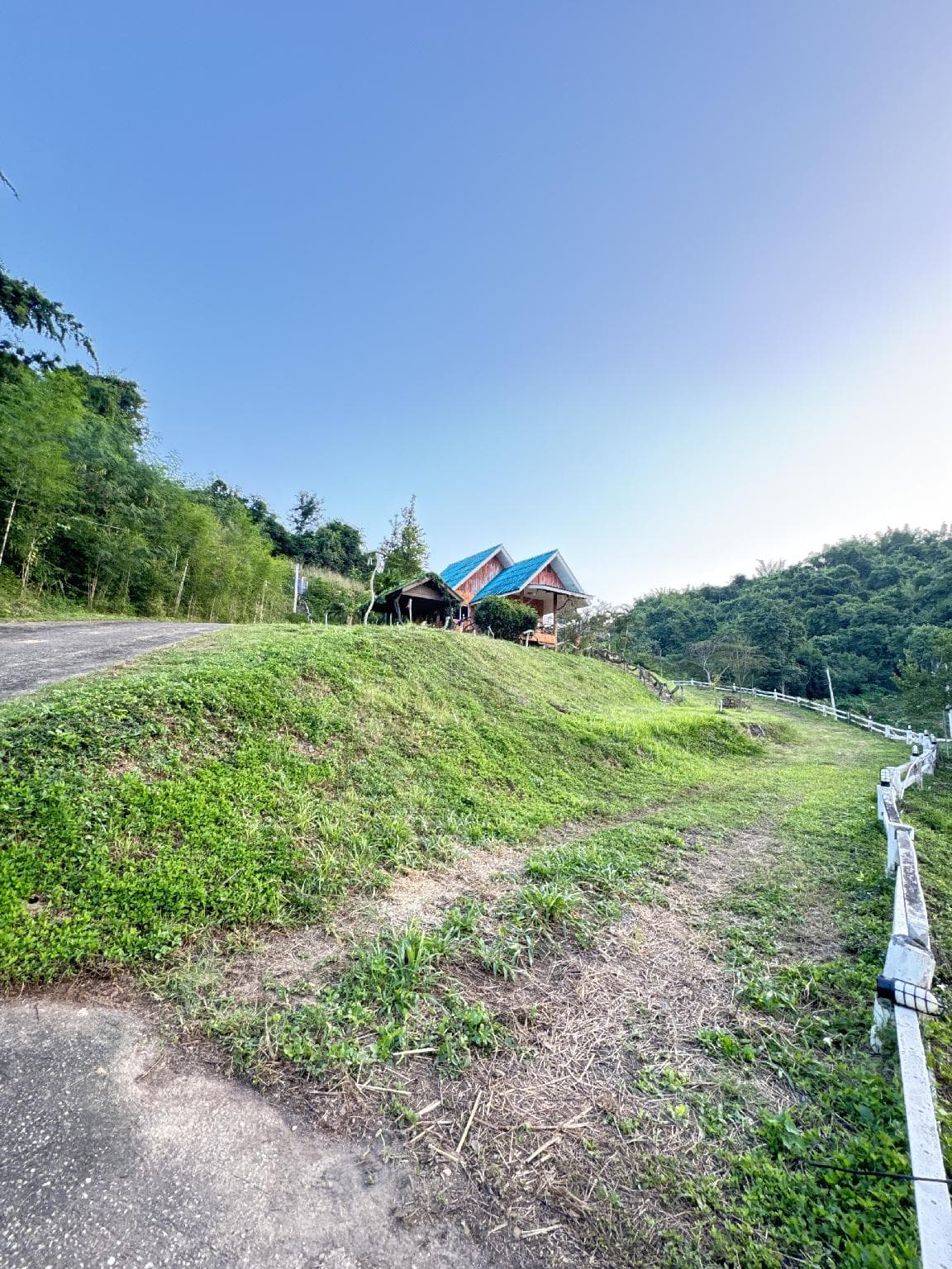 Baan Noen Khao Resort, Suan Phueng photo 2