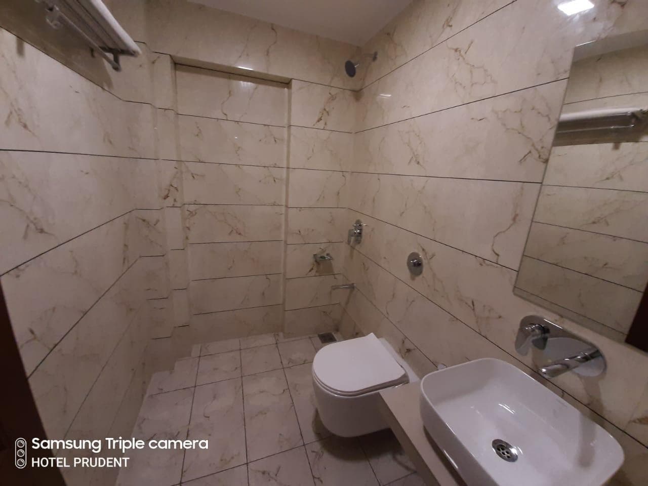 HOTEL PRUDENT, Vadodara photo 2