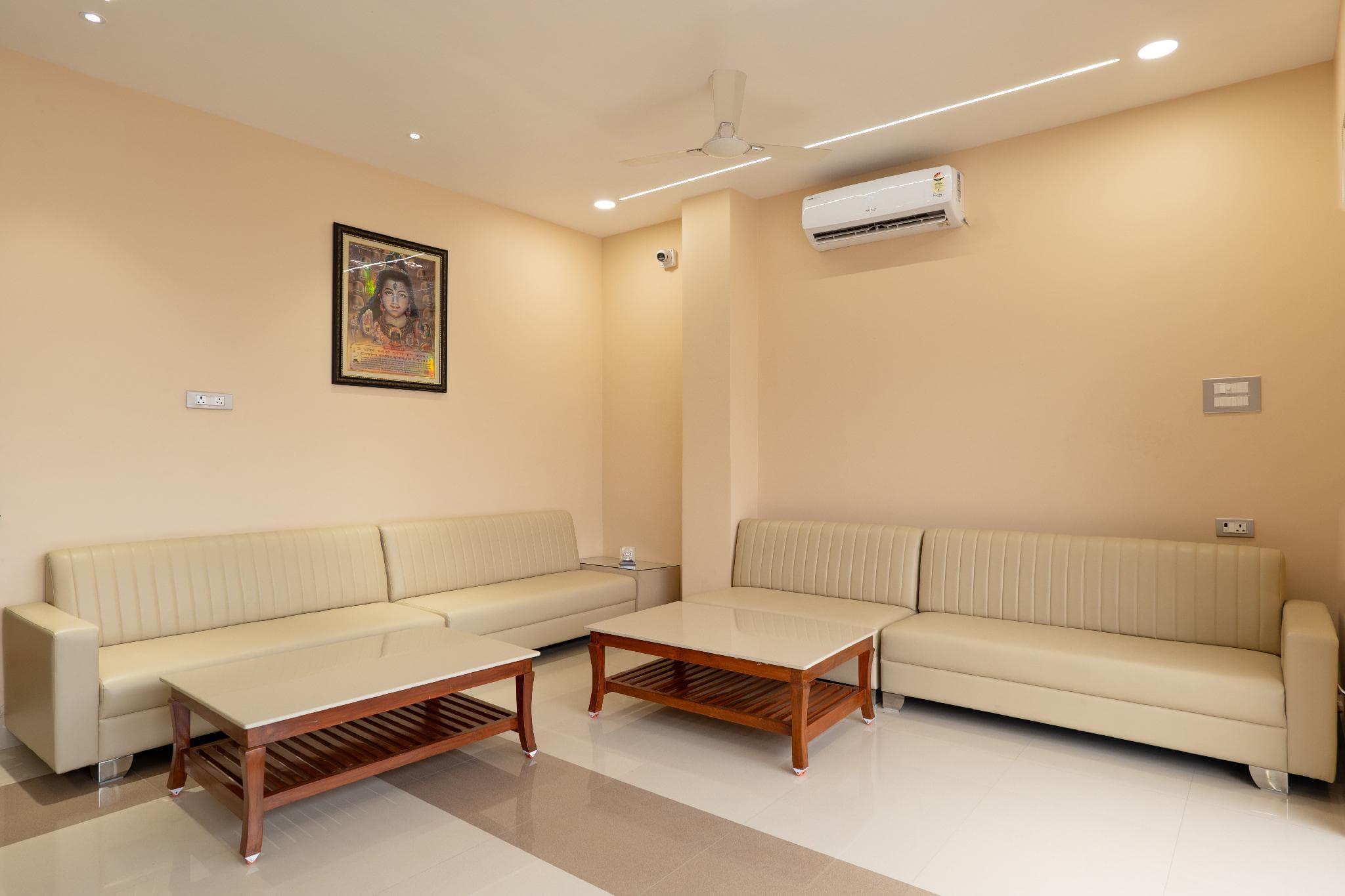 HOTEL SHIVA NILAY INN photo 4