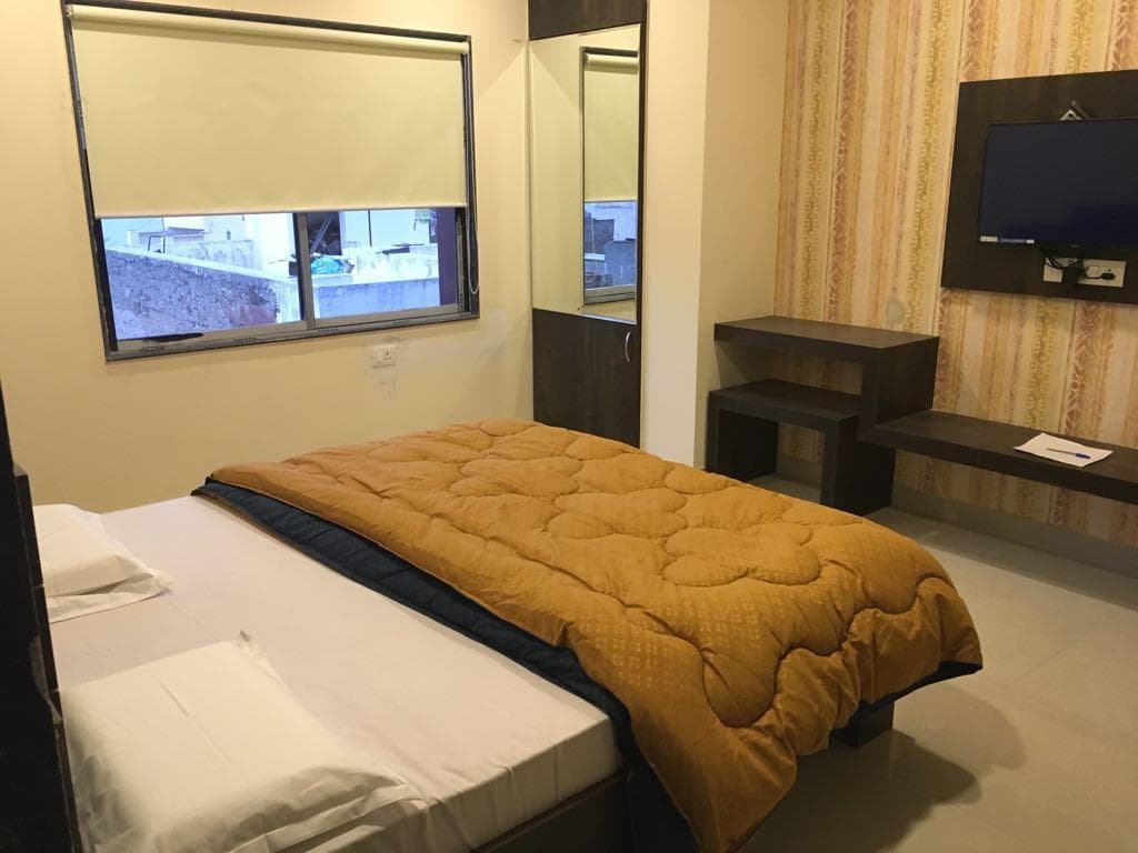 Hotel Shree Pratham Milan photo 2