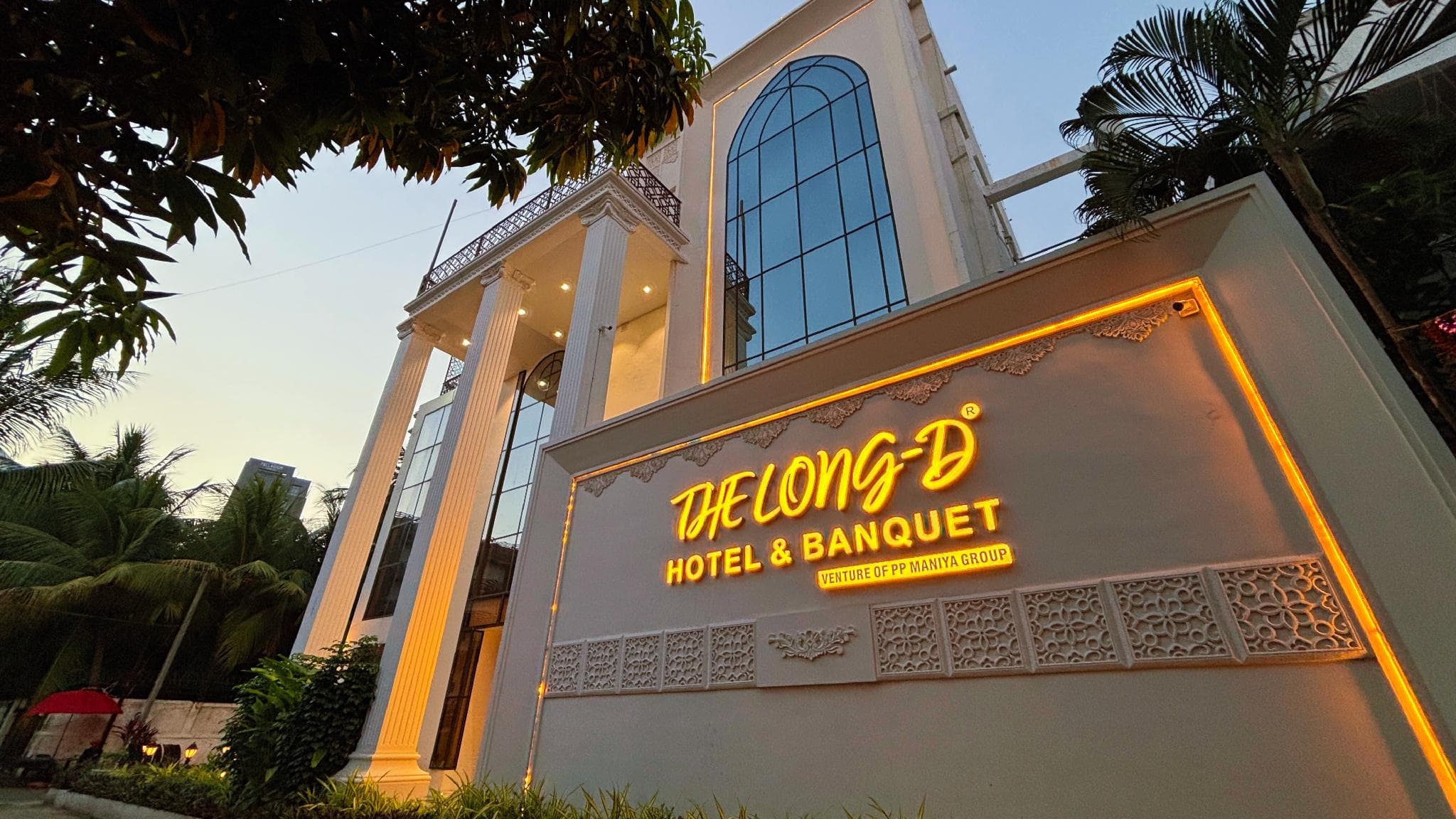 The Long D Hotel Surat Airport Rd